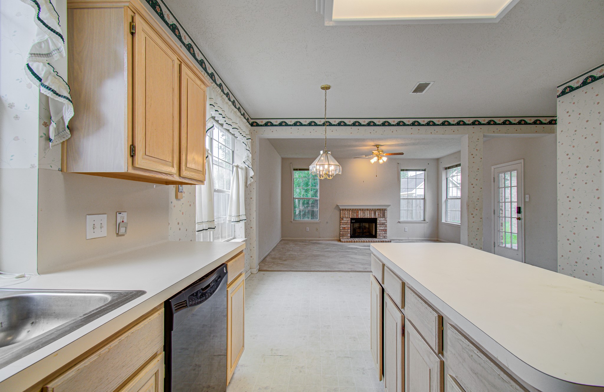 7107 Trimstone Drive Property Photo 18