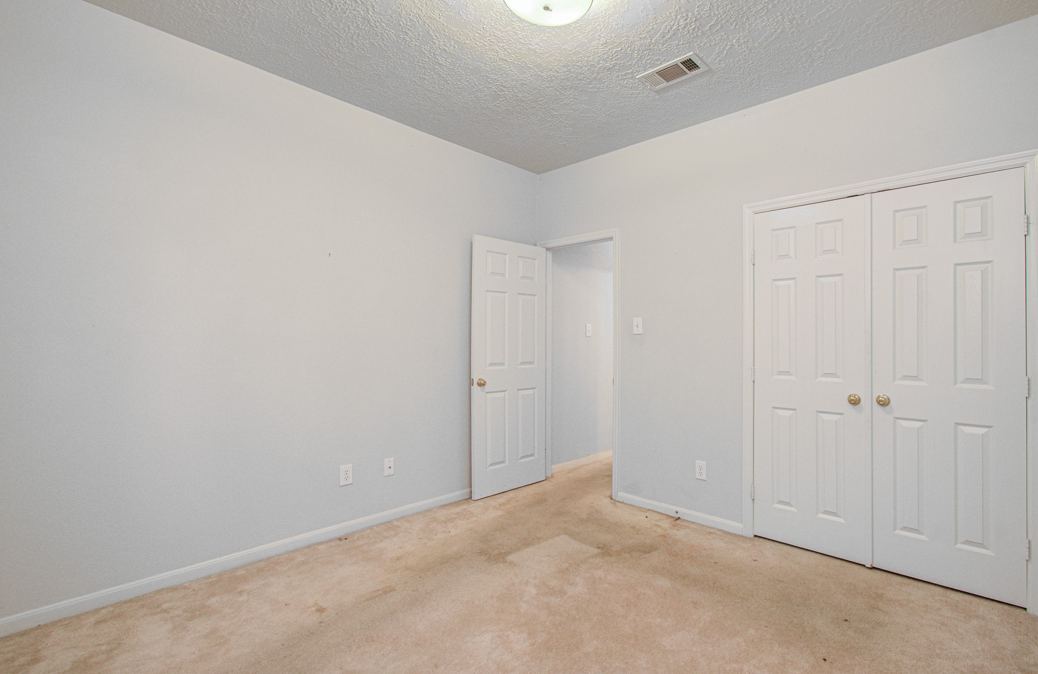 7107 Trimstone Drive Property Photo 21