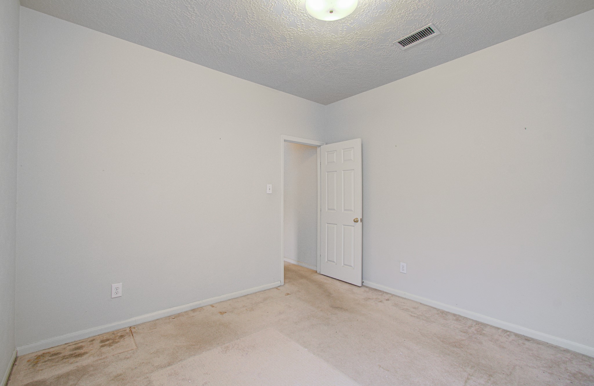 7107 Trimstone Drive Property Photo 23