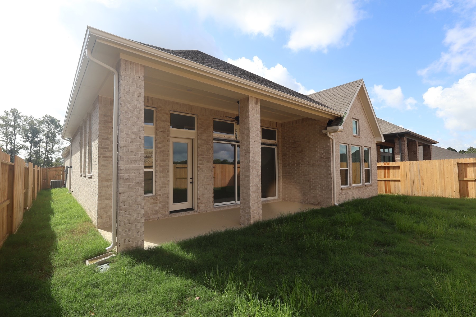 21928 Rolling Greens Road Property Photo 3