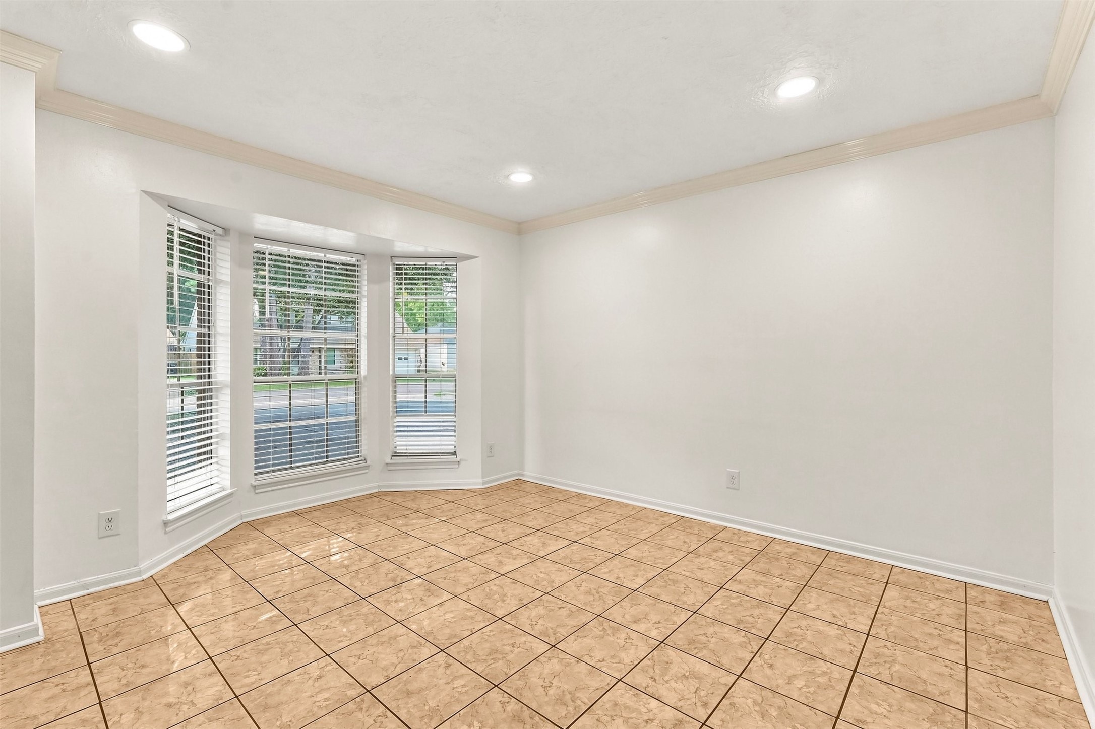 10652 Hazelhurst Drive 29 Property Photo 3