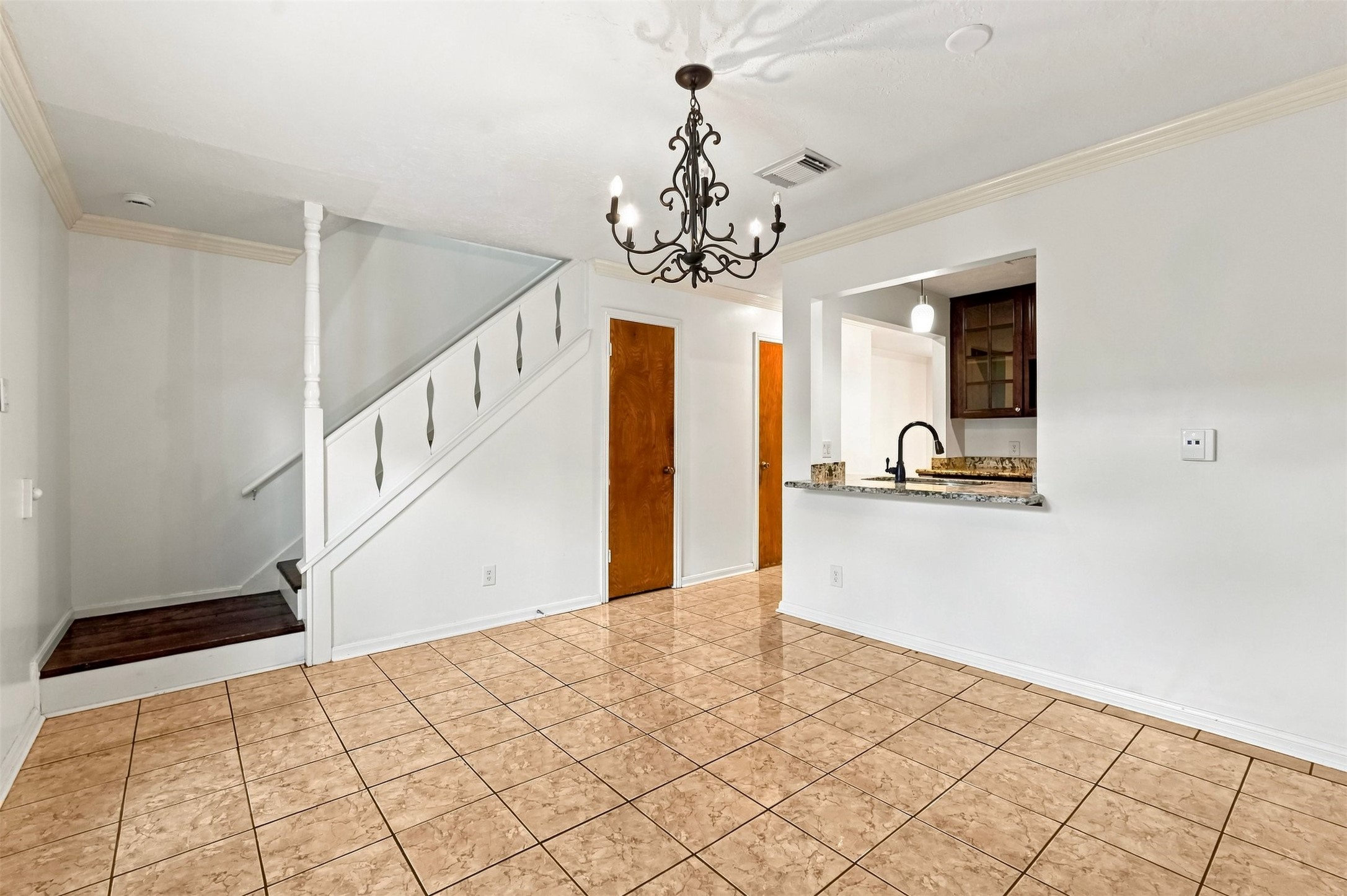 10652 Hazelhurst Drive 29 Property Photo 8