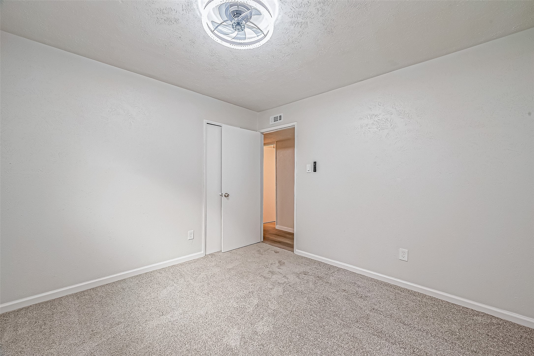 2107 Quail Valley East Drive Property Photo 27
