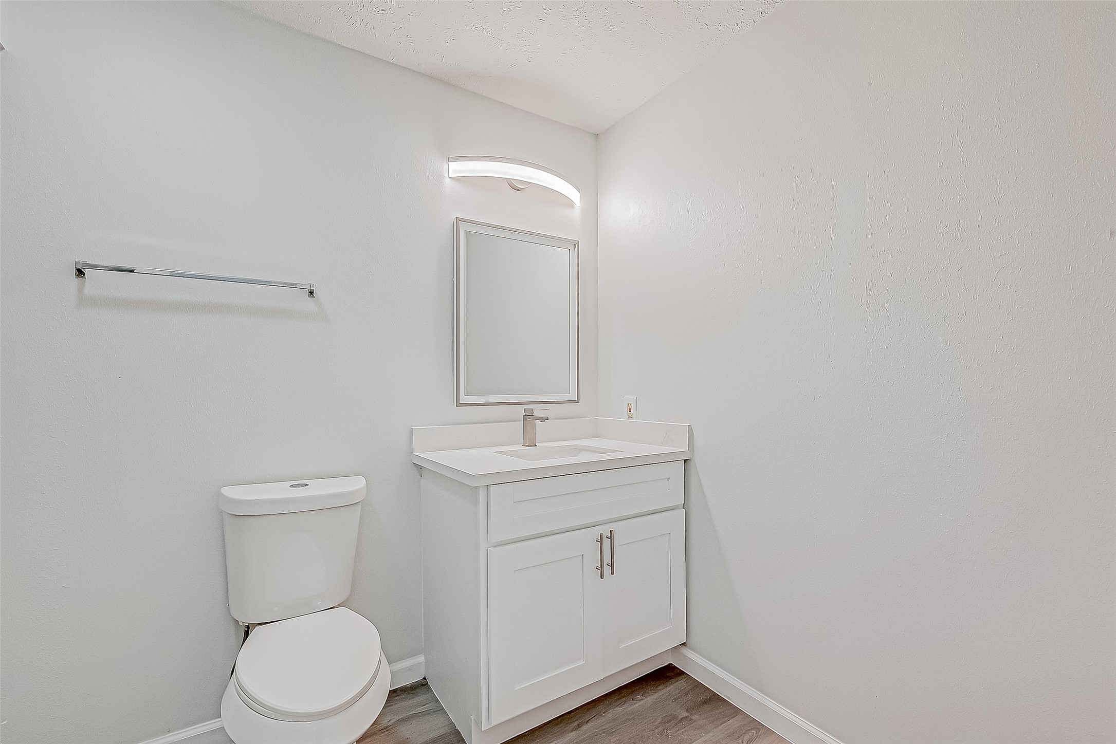 2107 Quail Valley East Drive Property Photo 37