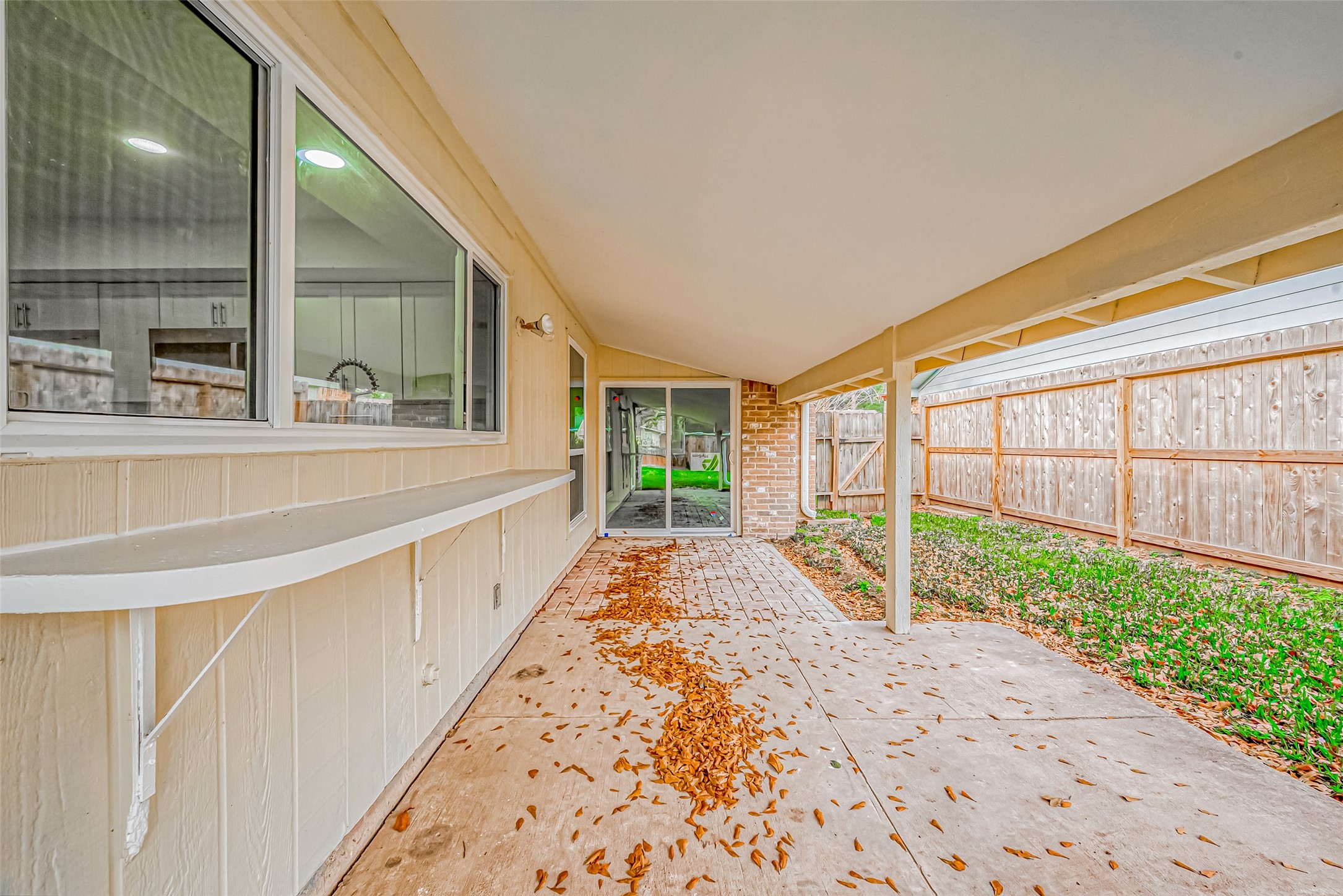 2107 Quail Valley East Drive Property Photo 39