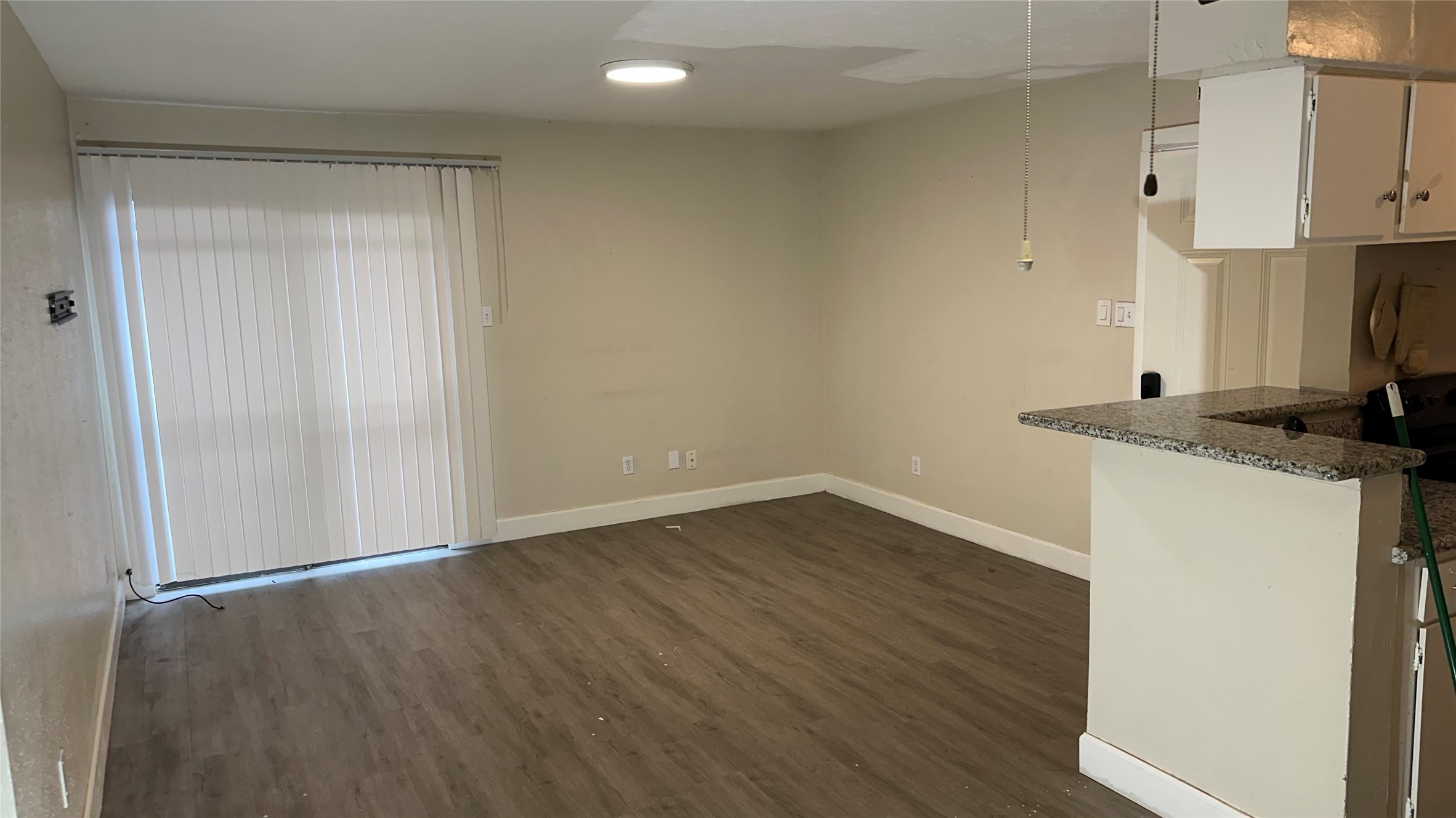 9550 Deering Drive 405 Property Photo 2