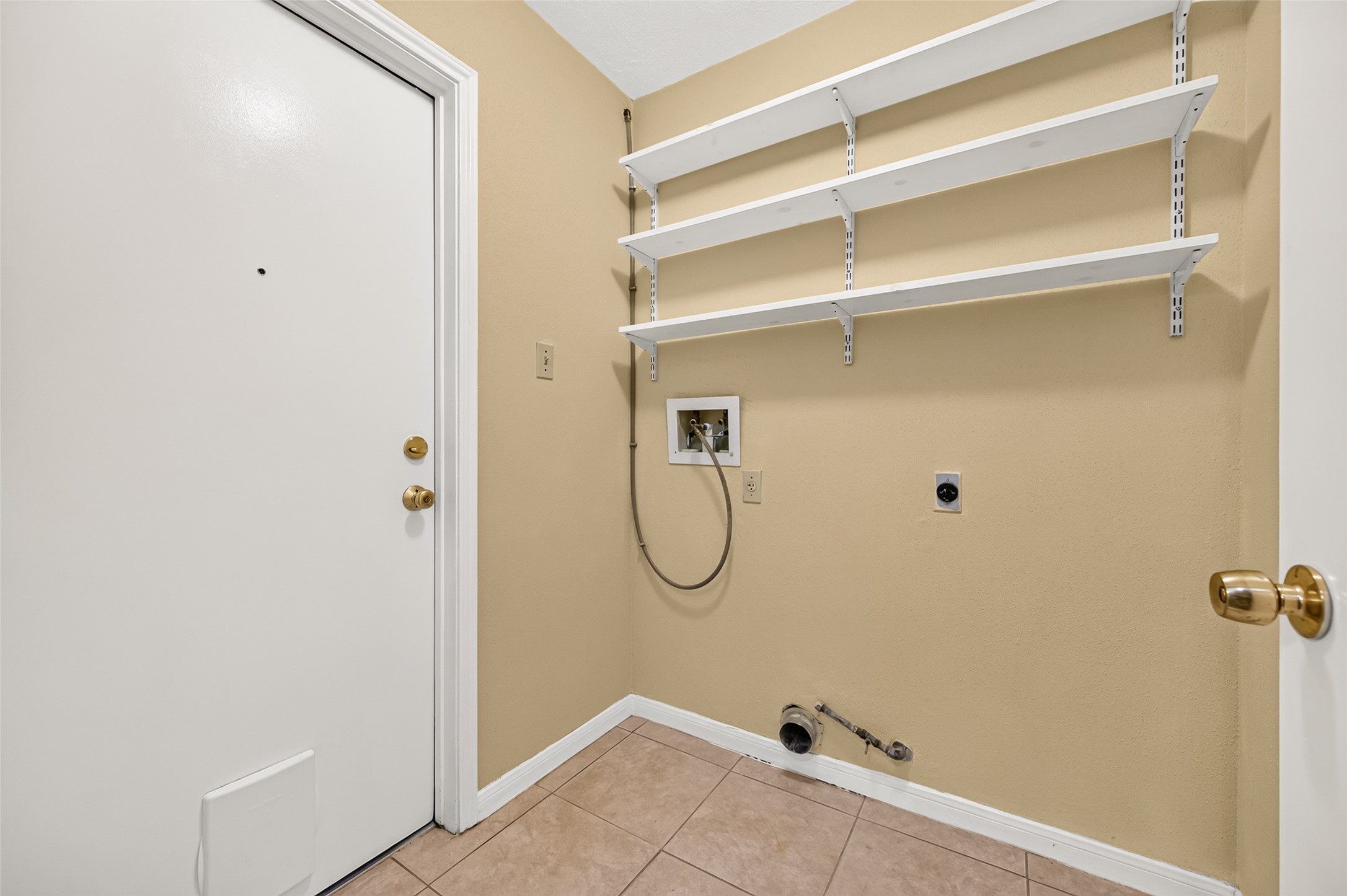 8607 Greenleaf Lake Drive Property Photo 21
