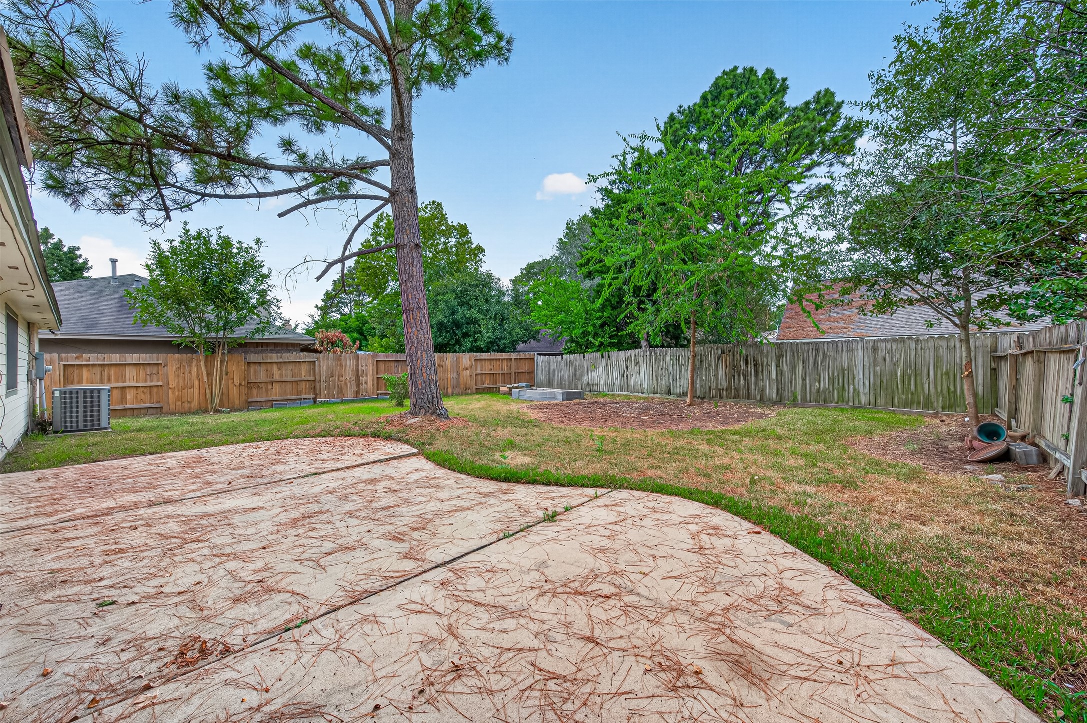 8607 Greenleaf Lake Drive Property Photo 32