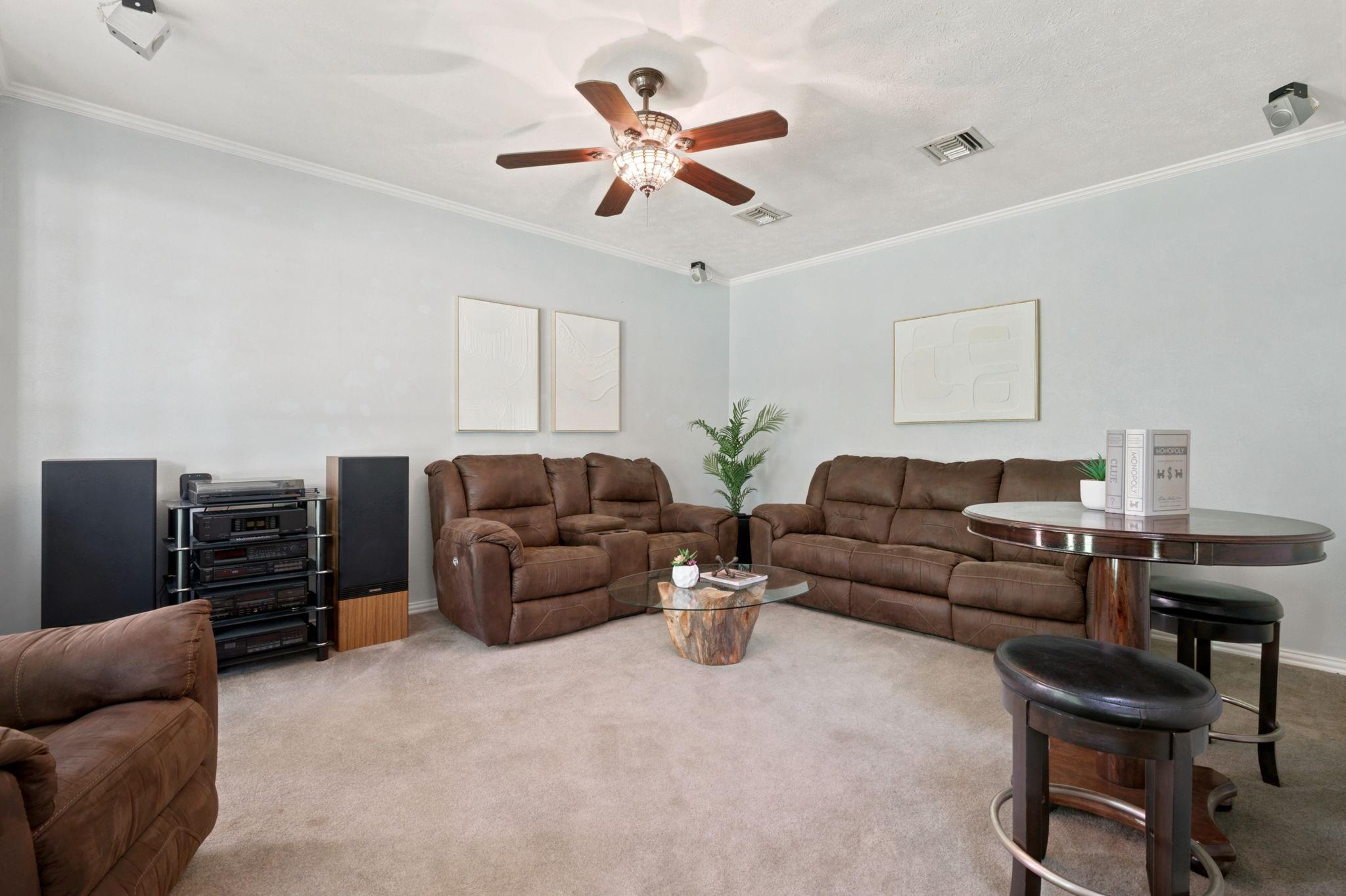 15217 Paradise Point Drive Property Photo 10