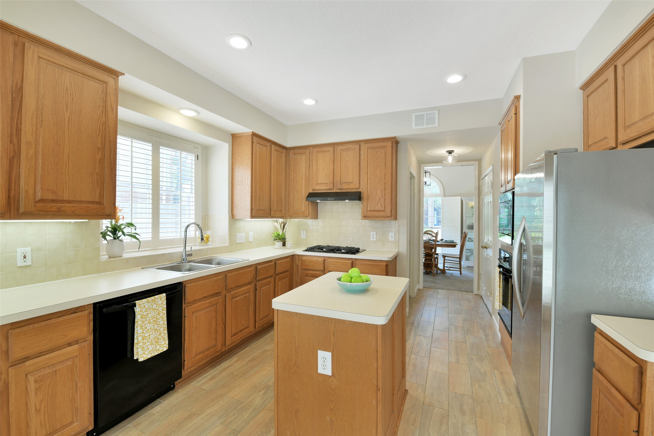 12911 Bristol Berry Drive Property Photo 10