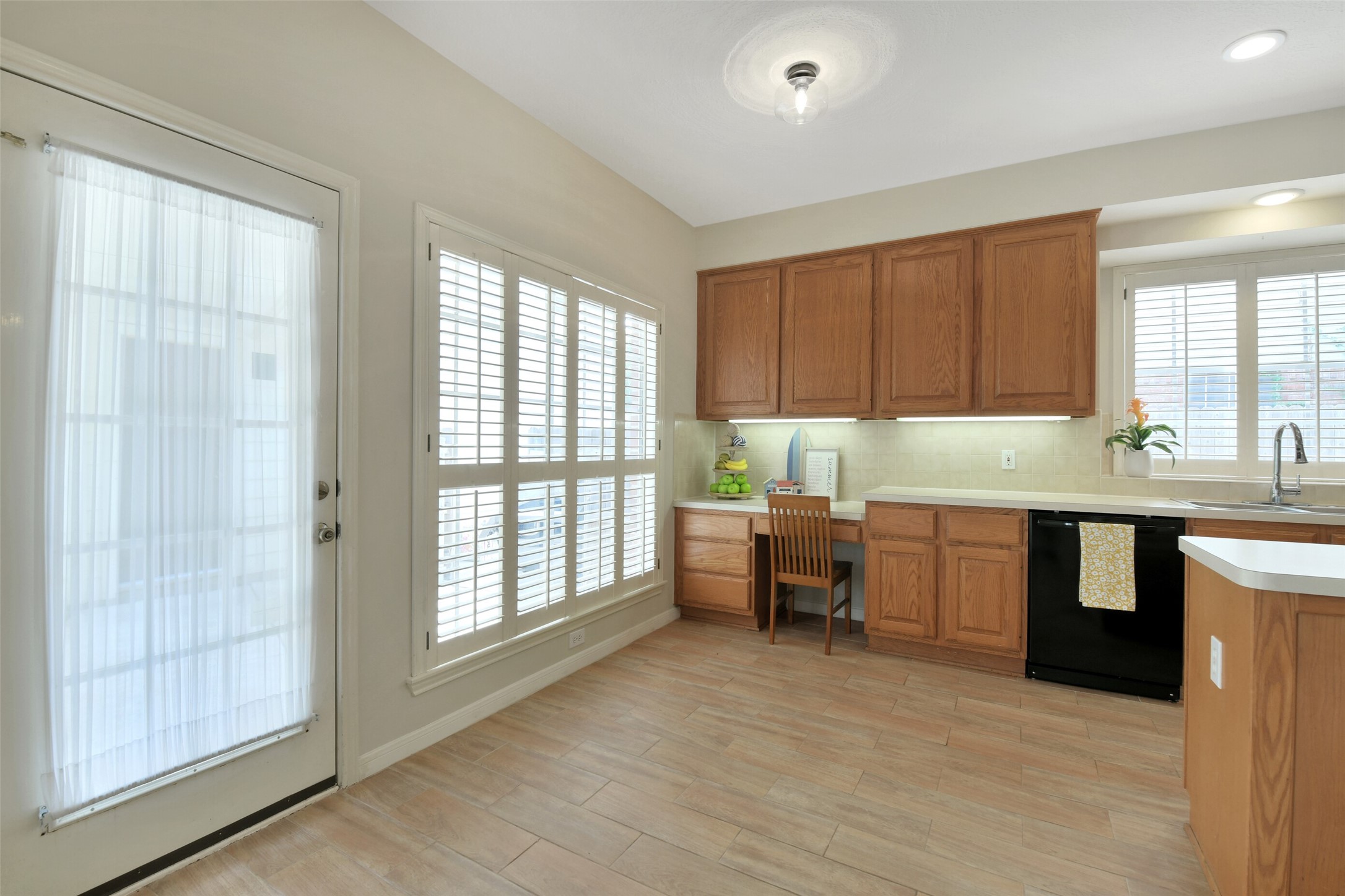 12911 Bristol Berry Drive Property Photo 14