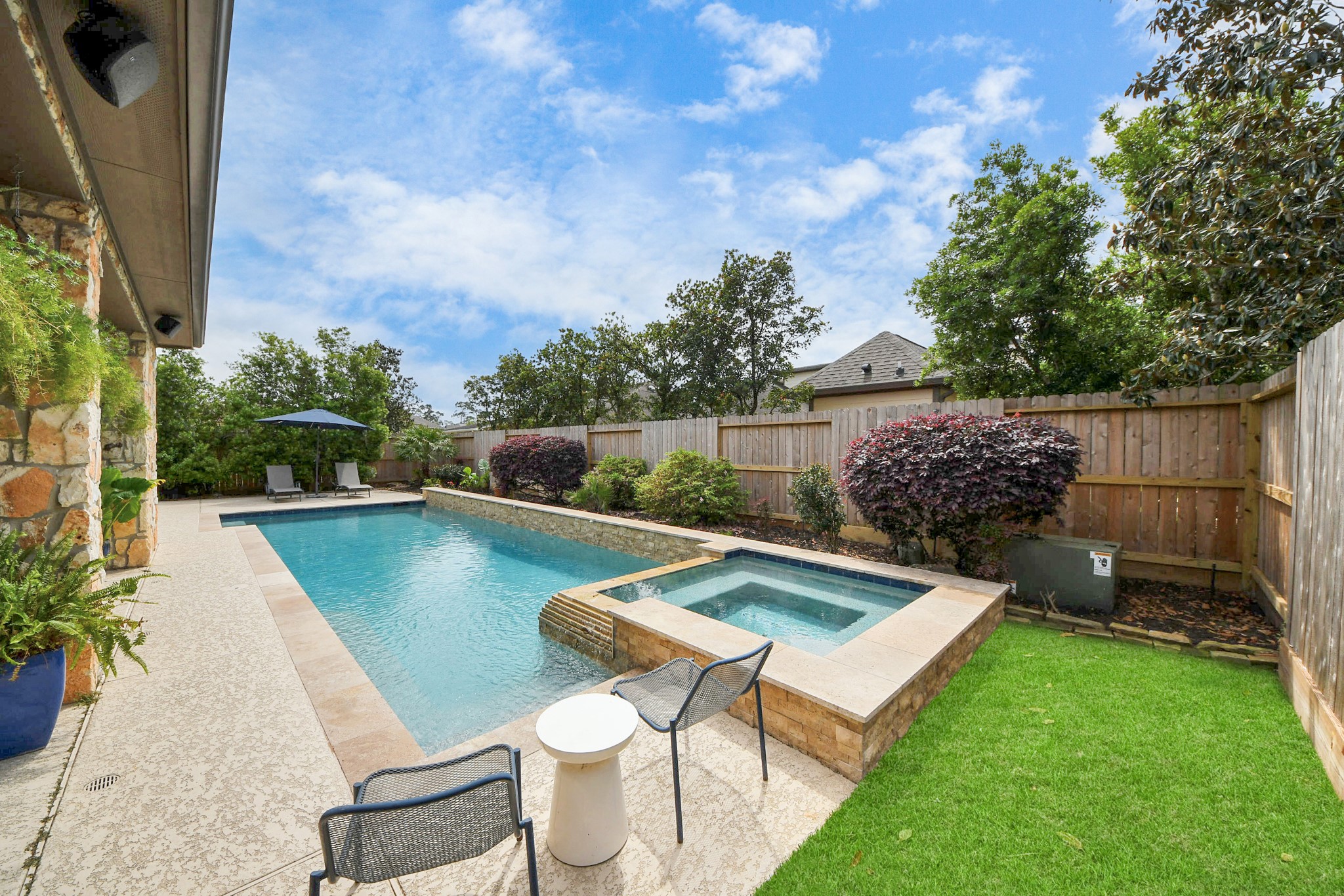 8130 Caroline Ridge Drive Property Photo