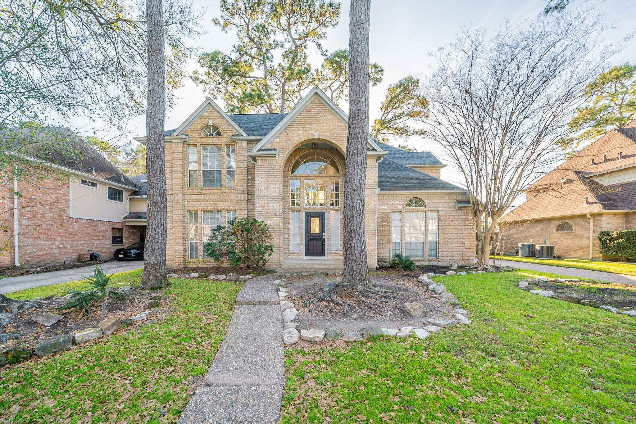17631 Surreywest Lane Property Photo