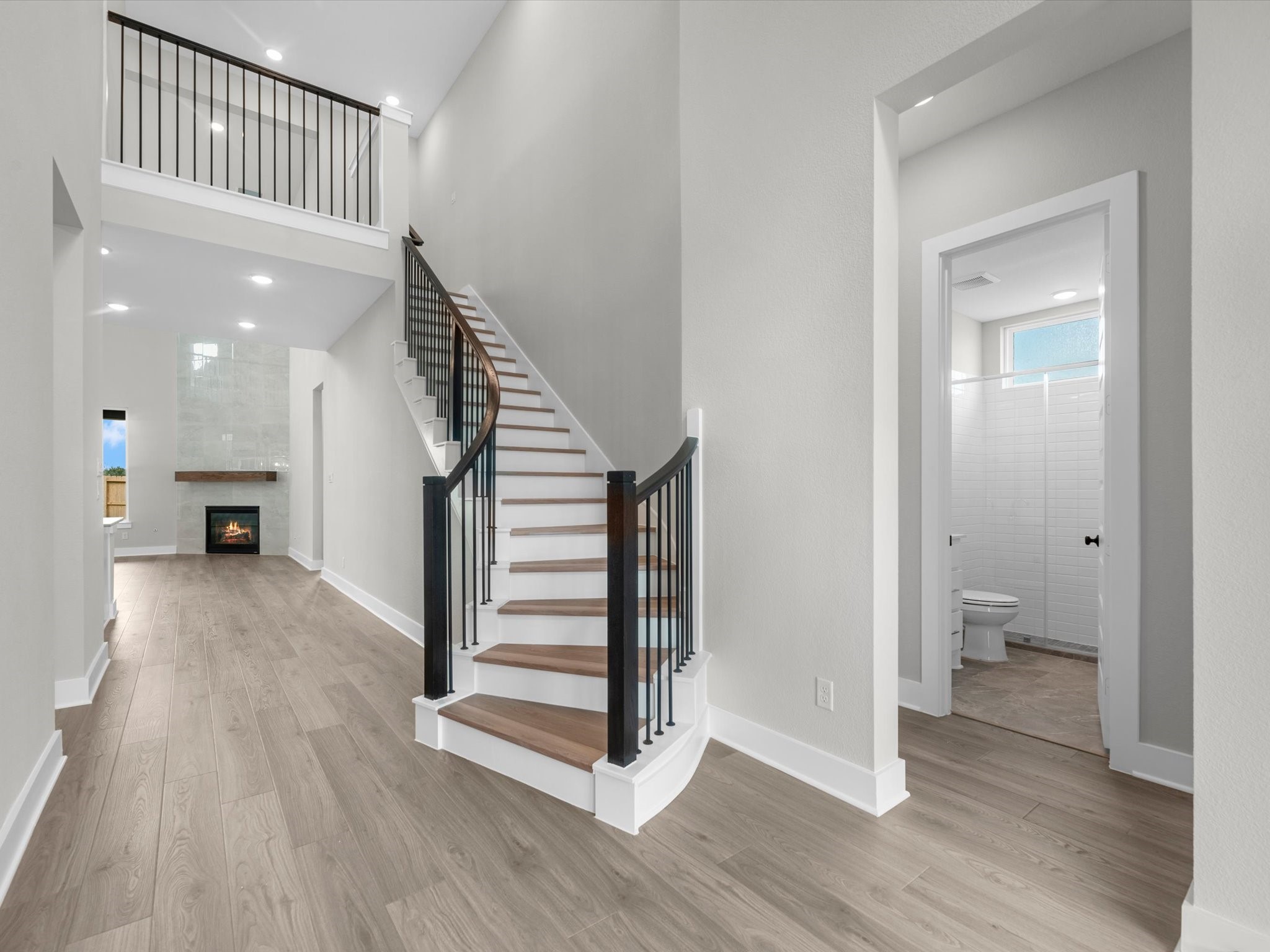 2723 Crown Ridge Drive Property Photo 10