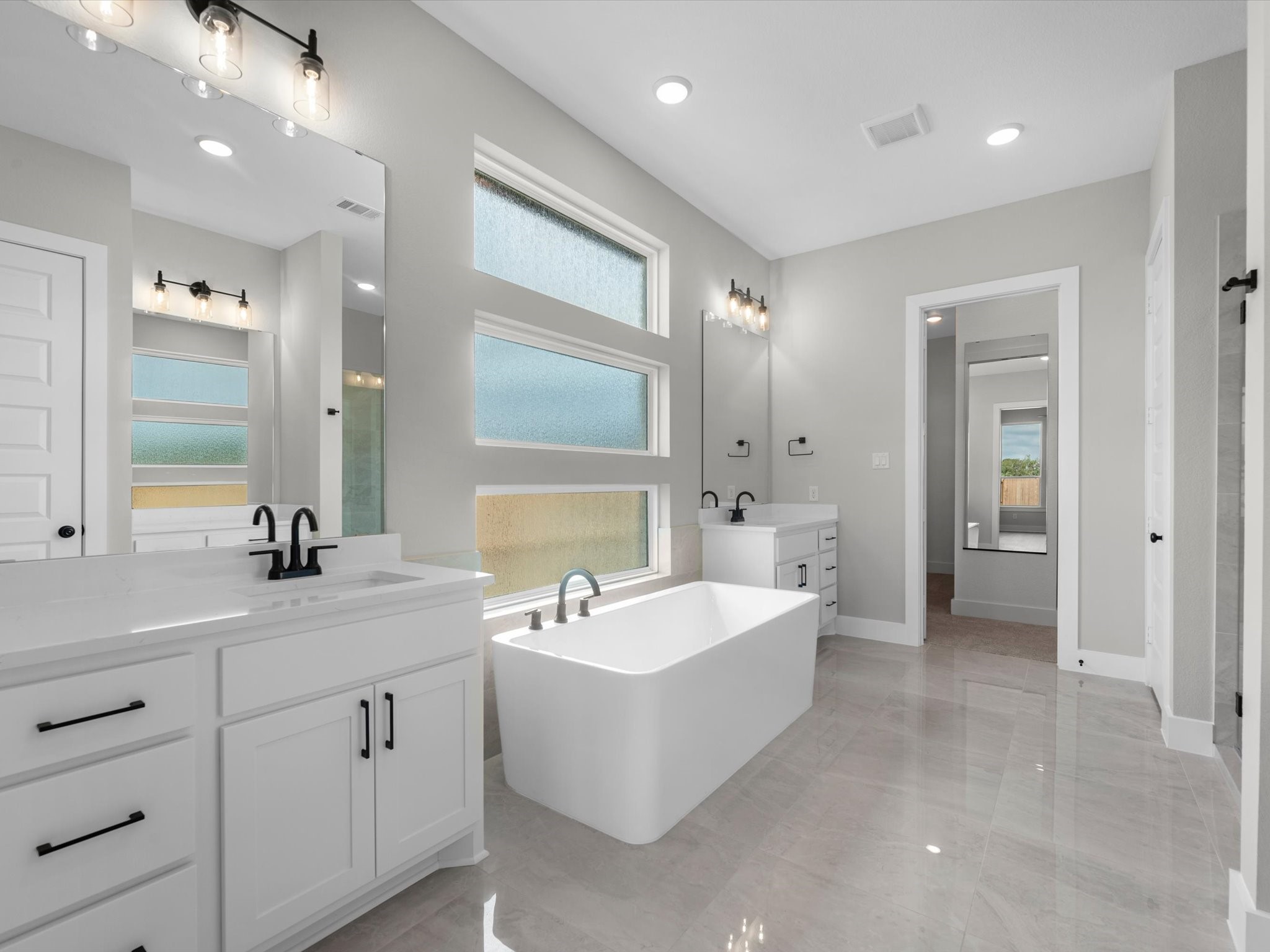 2723 Crown Ridge Drive Property Photo 12