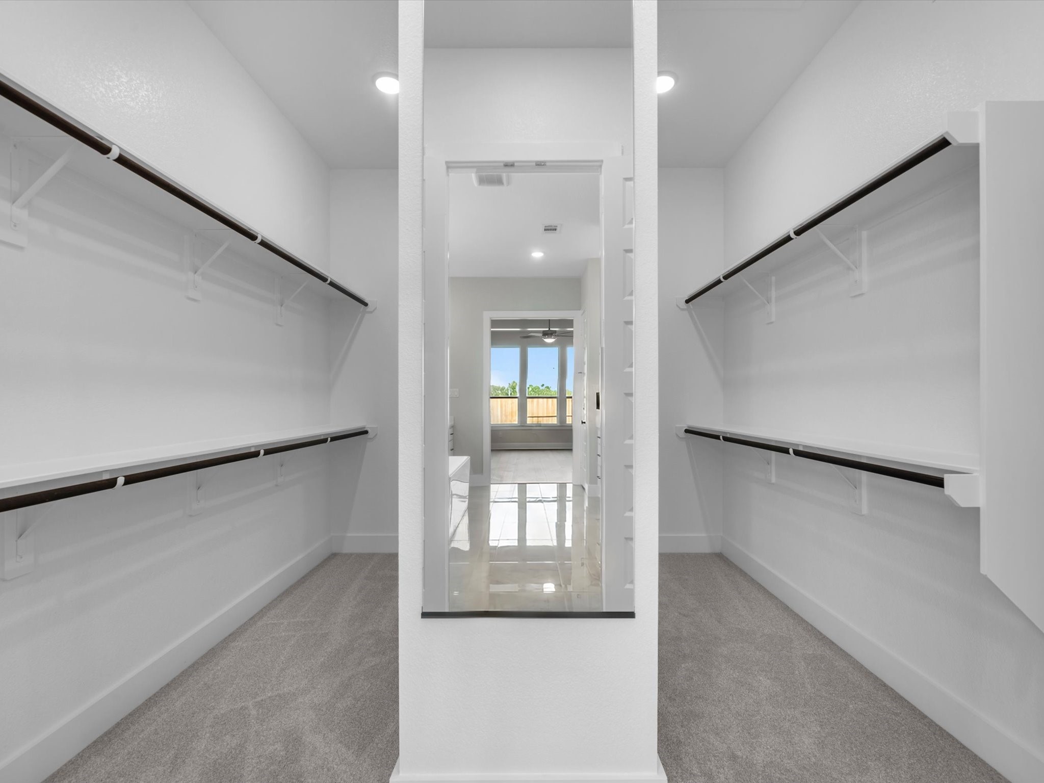 2723 Crown Ridge Drive Property Photo 14