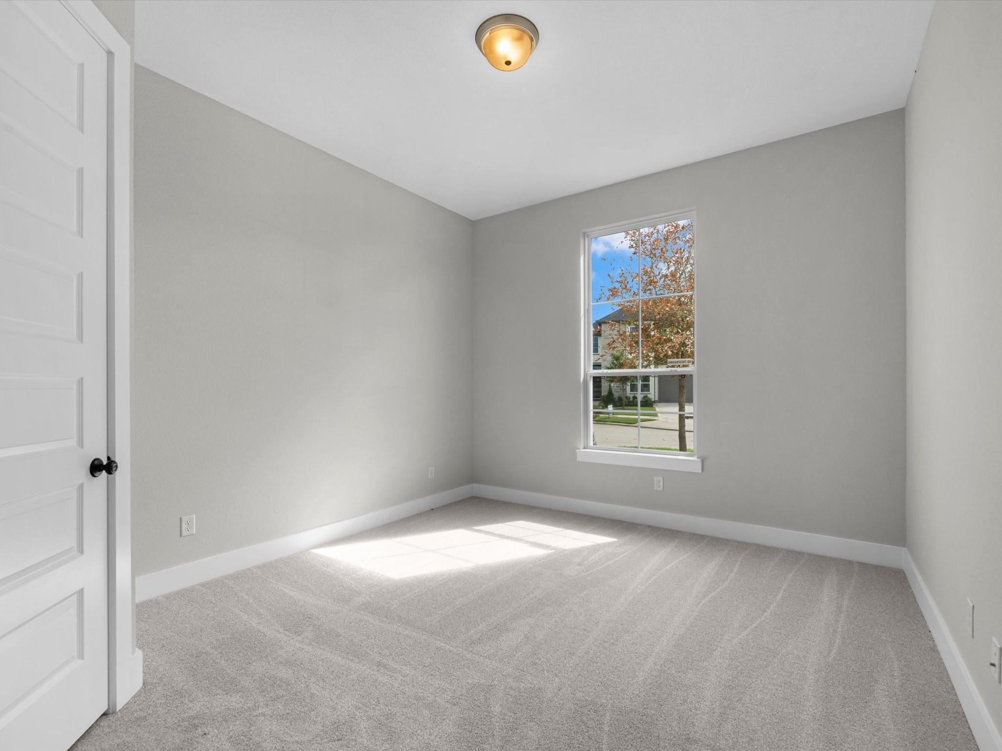 2723 Crown Ridge Drive Property Photo 15