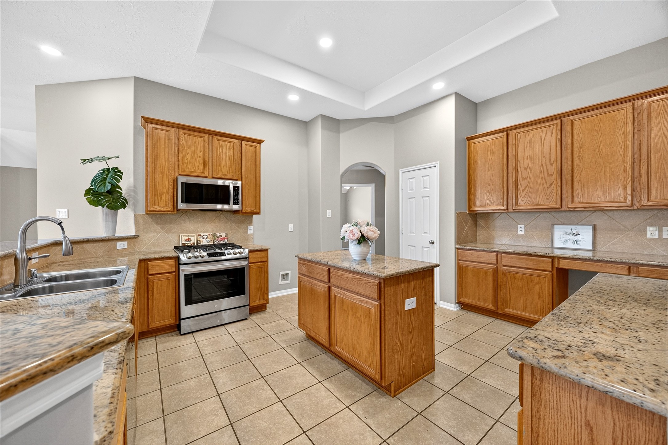 27123 Kendal Ridge Lane Property Photo 10