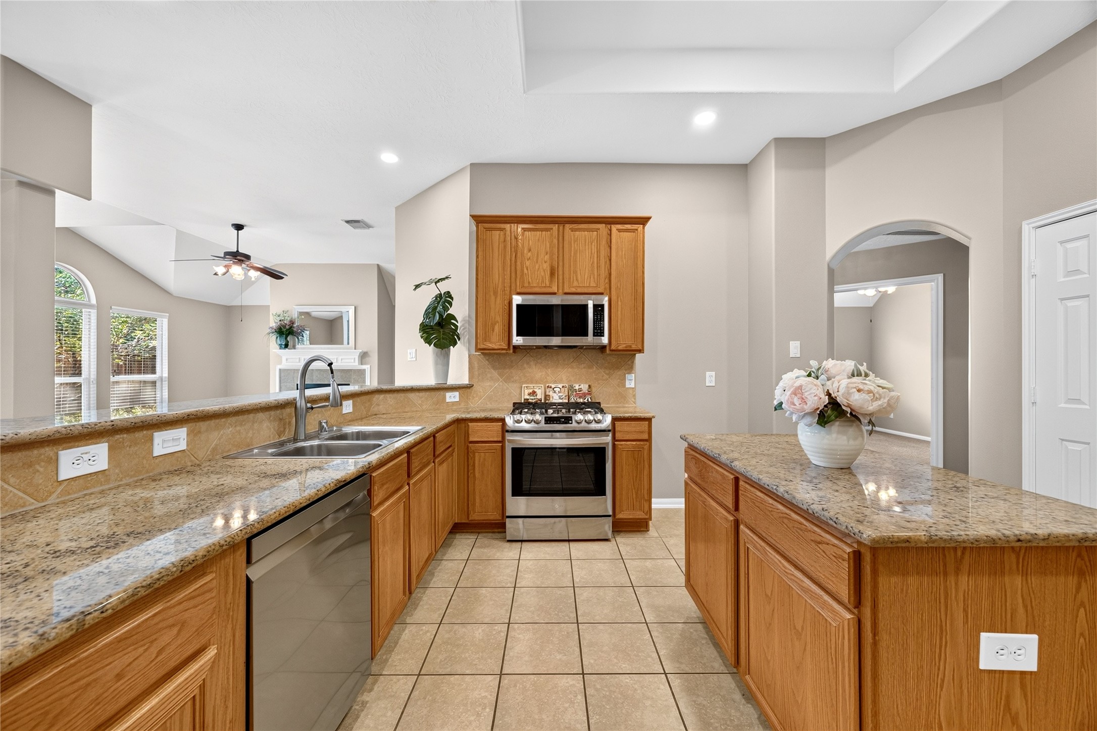 27123 Kendal Ridge Lane Property Photo 11