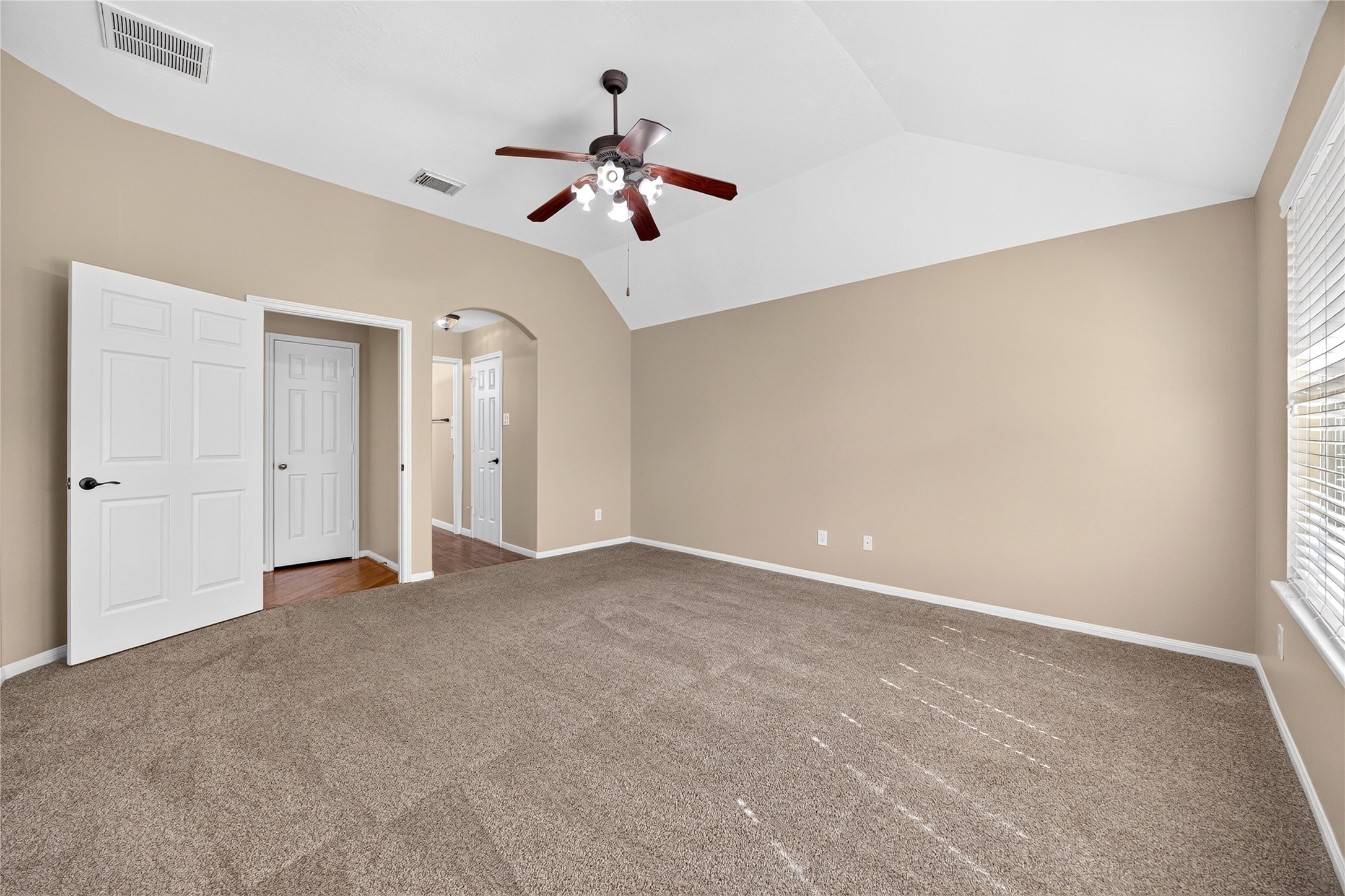 27123 Kendal Ridge Lane Property Photo 15
