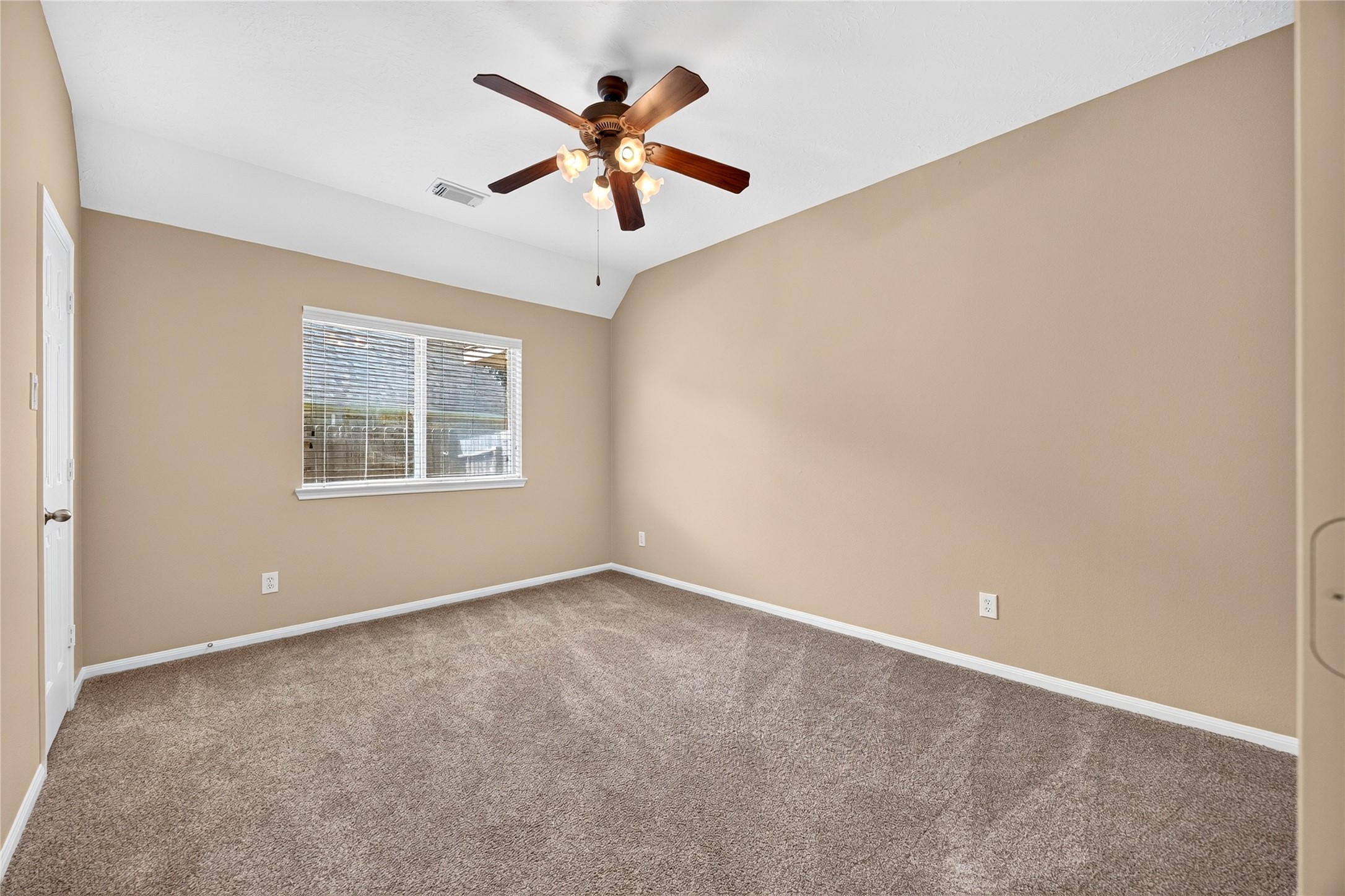 27123 Kendal Ridge Lane Property Photo 20