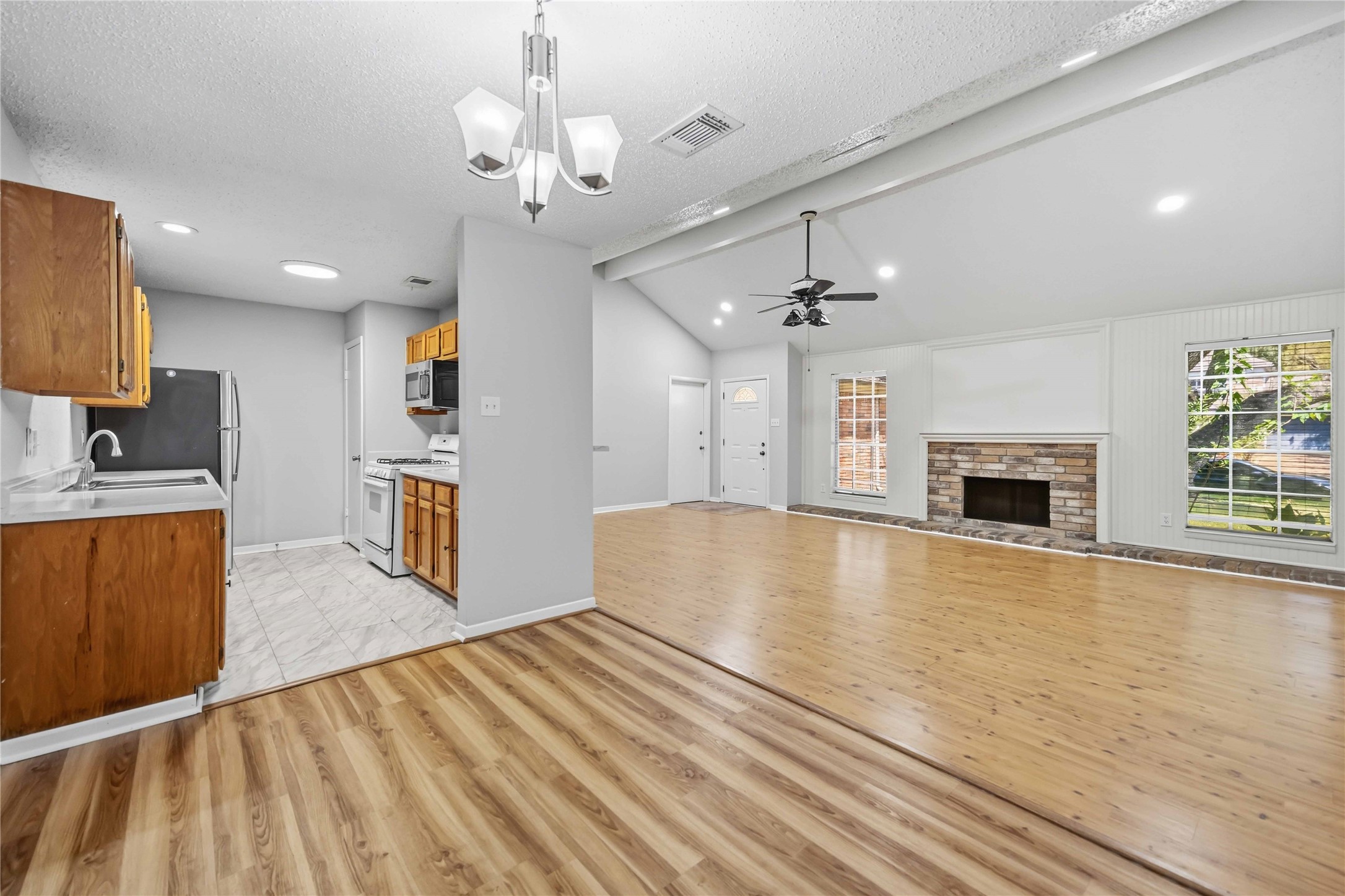 22715 Braken Manor Lane Property Photo 8