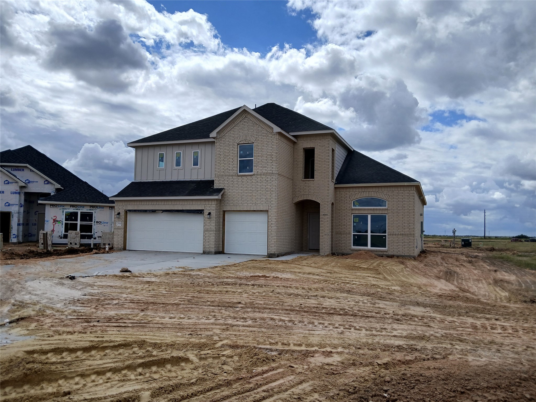 2510 Shallow Lake Lane Property Photo 2