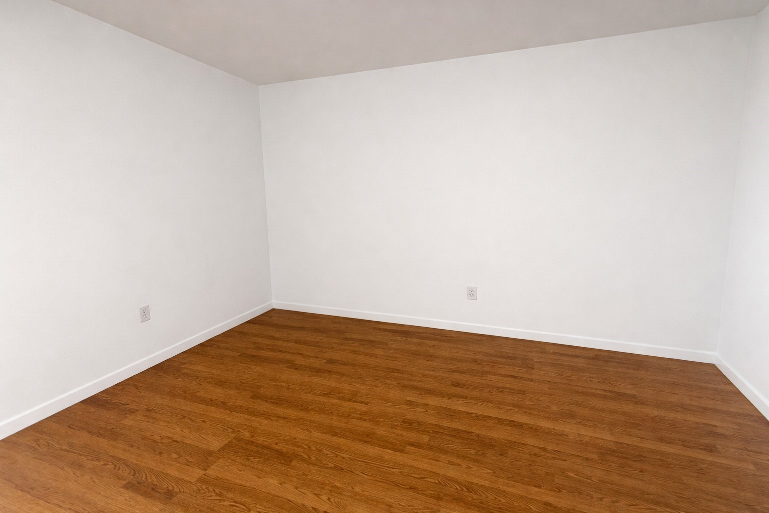 425 Hawthorne Street 07 Property Photo 4