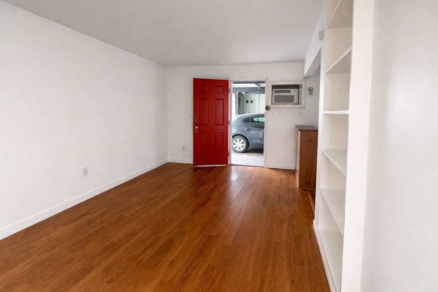 425 Hawthorne Street 07 Property Photo 6