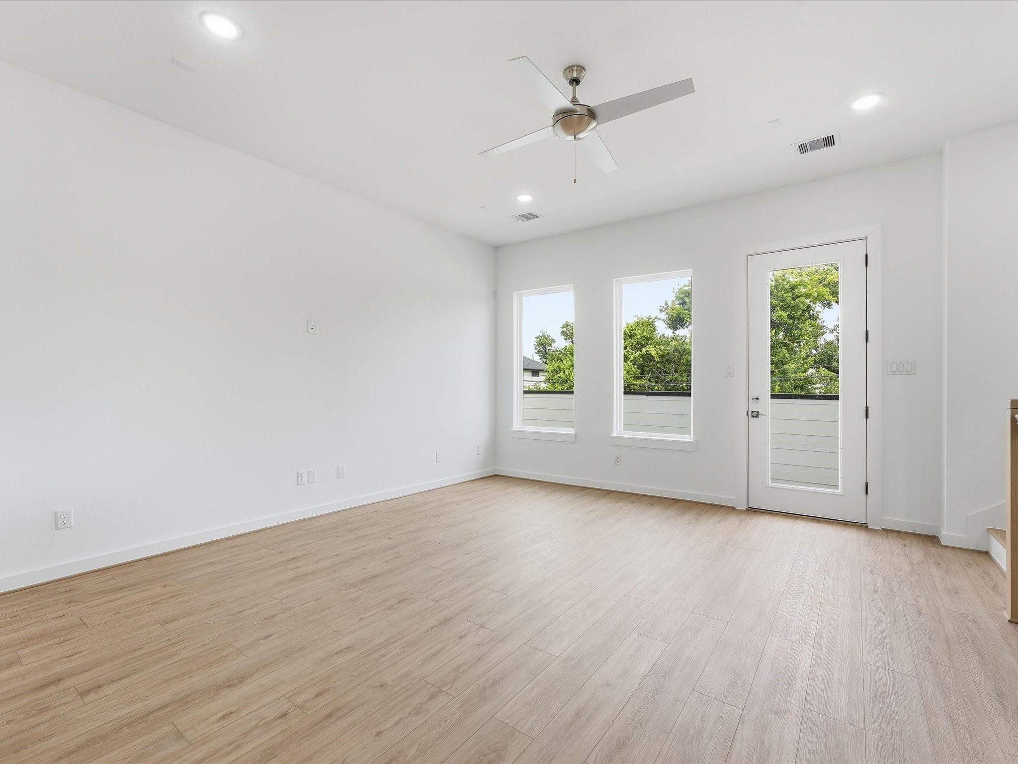 7453 Lasalette Street Property Photo 12
