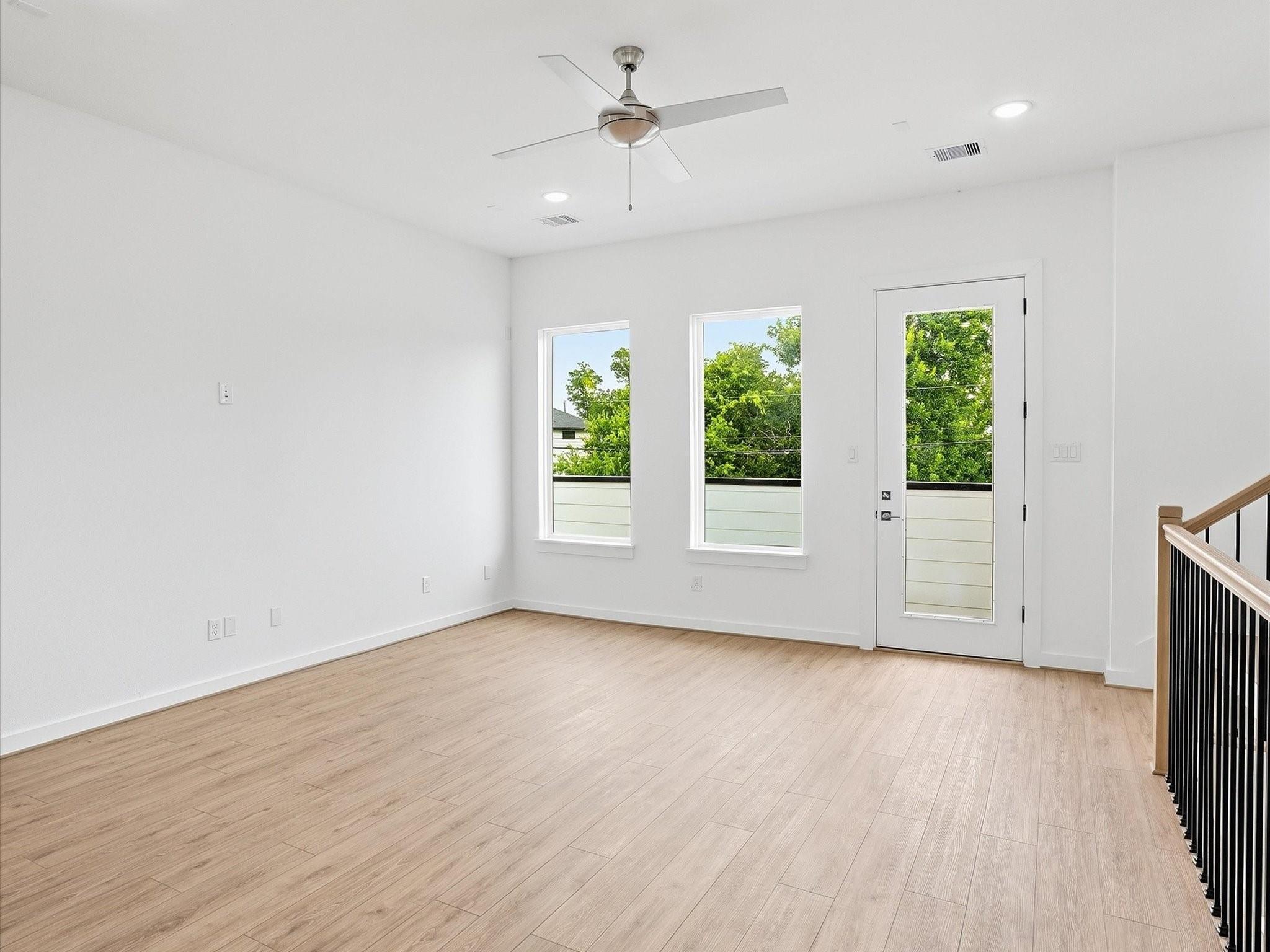 7453 Lasalette Street Property Photo 13