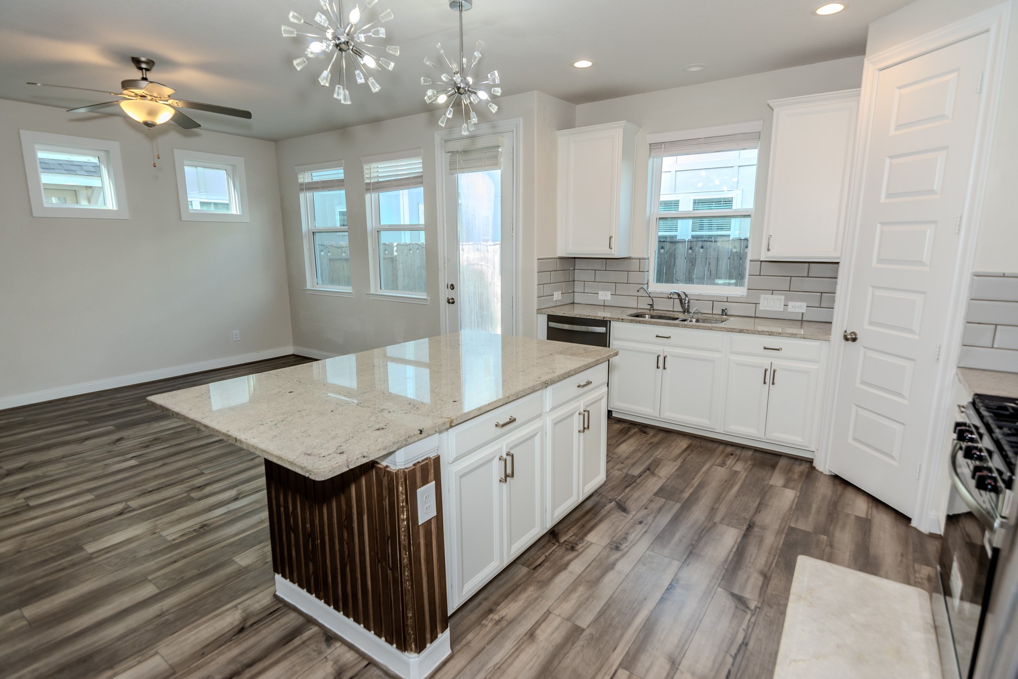 4120 Split Ivy Drive Property Photo 13