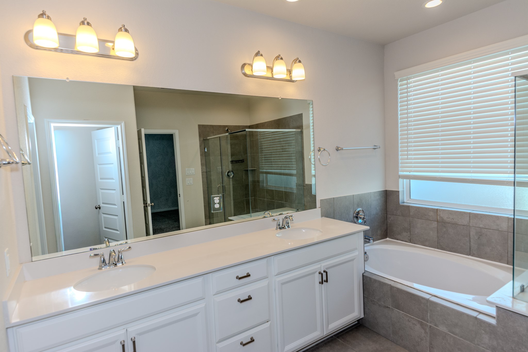 4120 Split Ivy Drive Property Photo 28