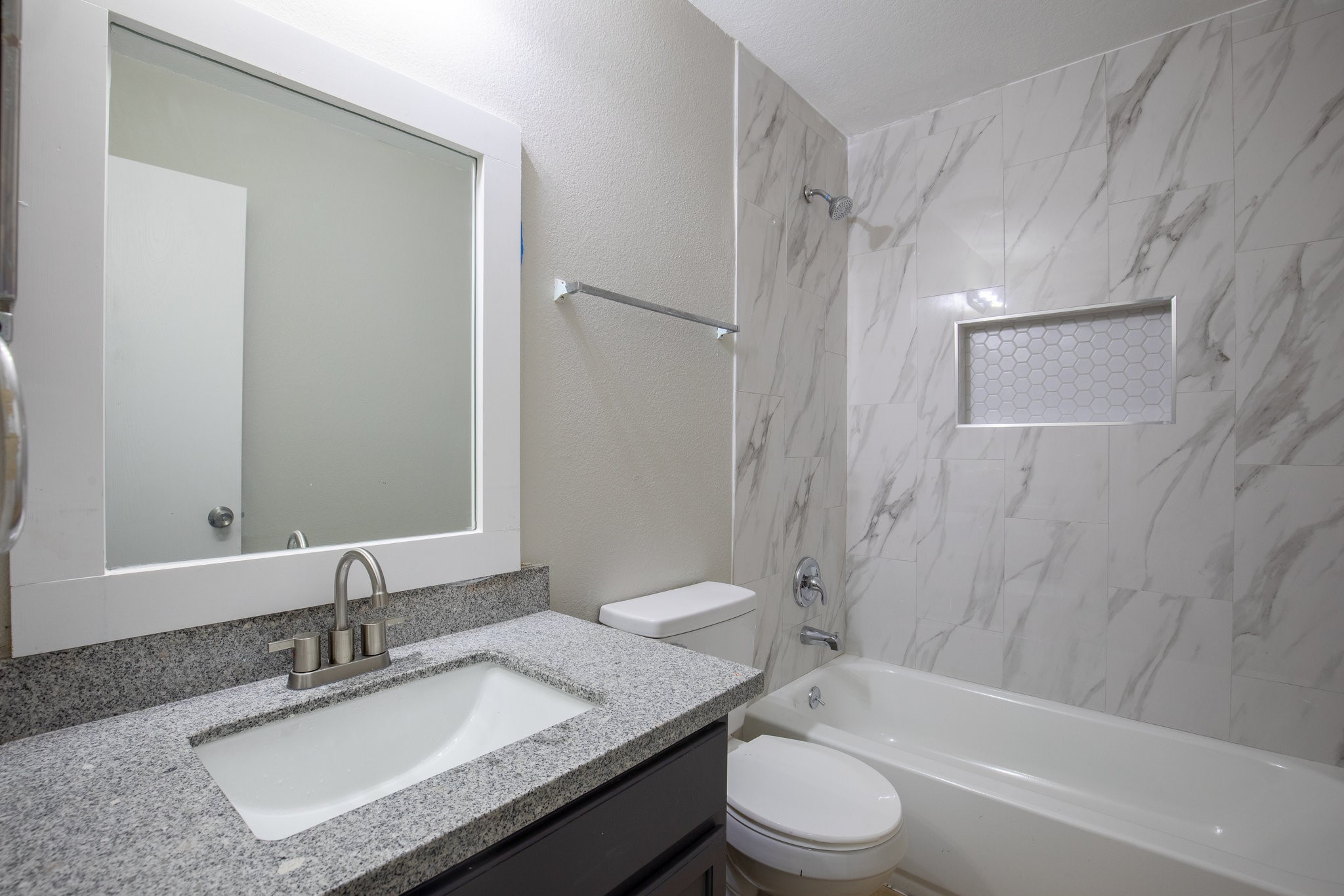 718 Remwick Drive Property Photo 3