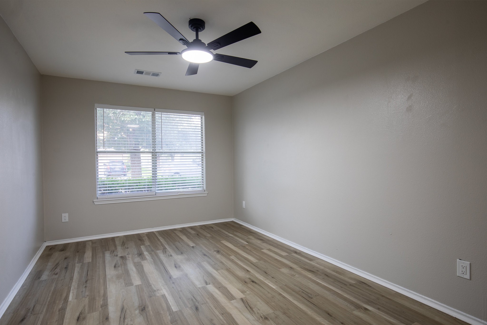 718 Remwick Drive Property Photo 12
