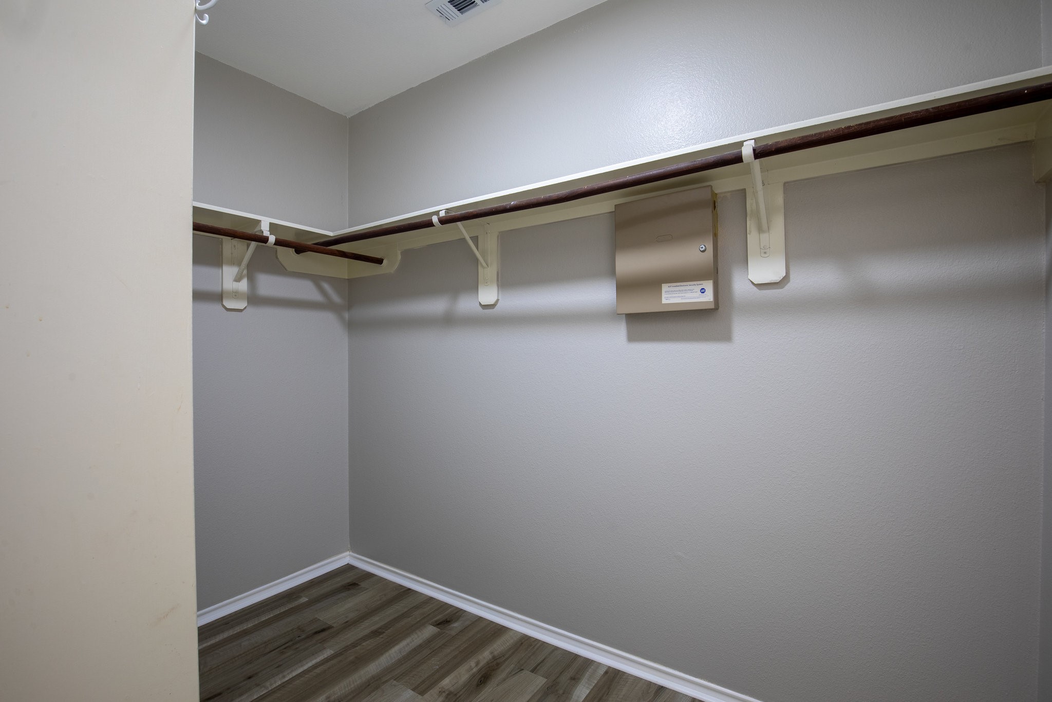 718 Remwick Drive Property Photo 13