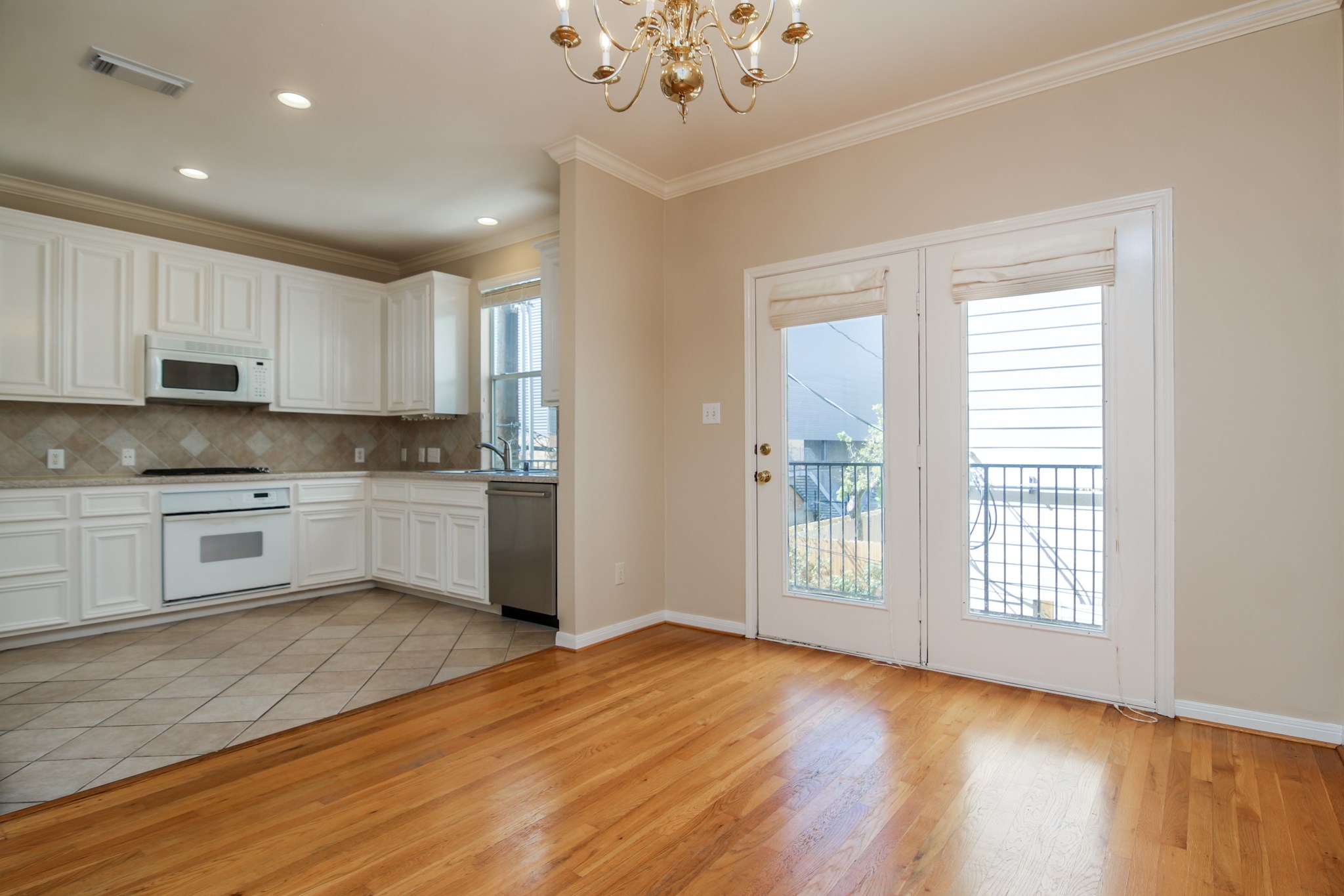 1414 Crocker Street Property Photo 7