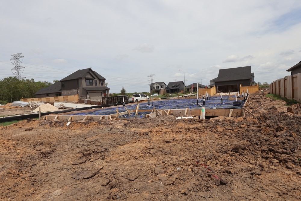 2718 Cottage Park Drive Property Photo 5