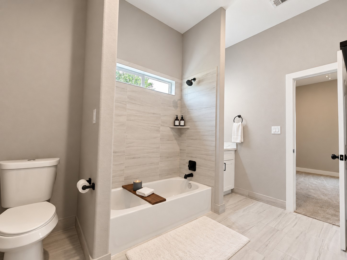 4124 Vaughn Street A Property Photo 12
