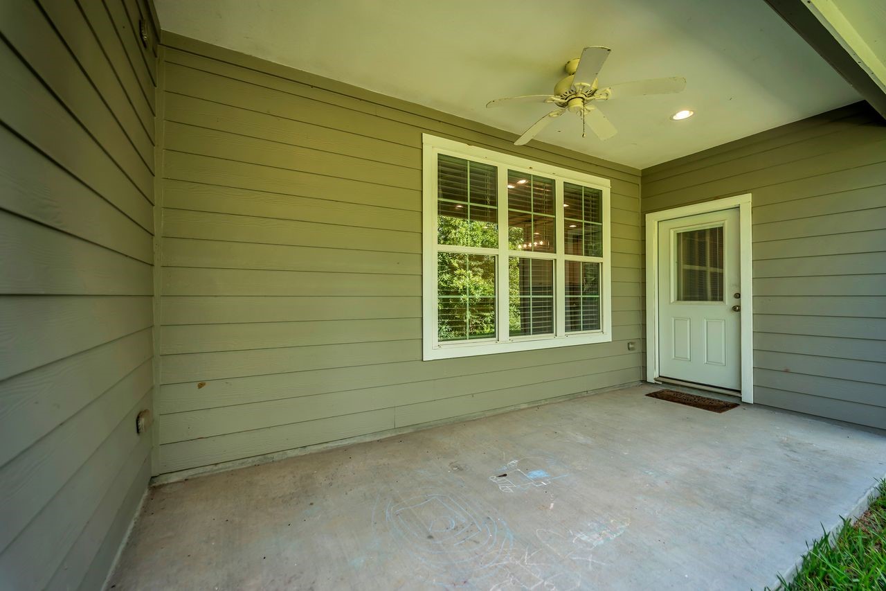 1 Hanover Lane Property Photo 35
