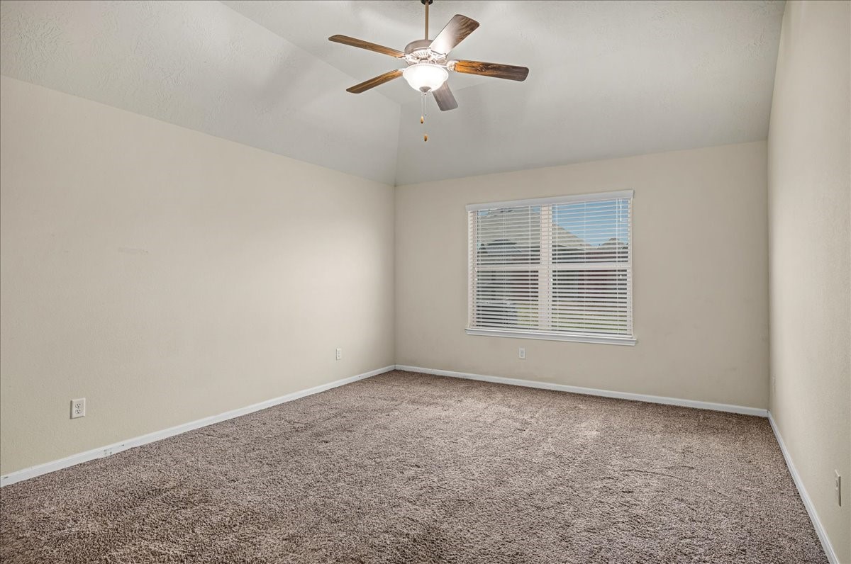 1007 Trellis Pass Property Photo 5