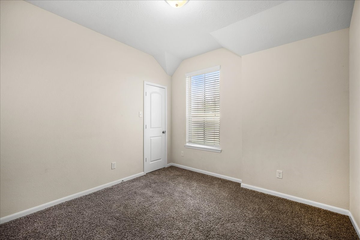 1007 Trellis Pass Property Photo 7
