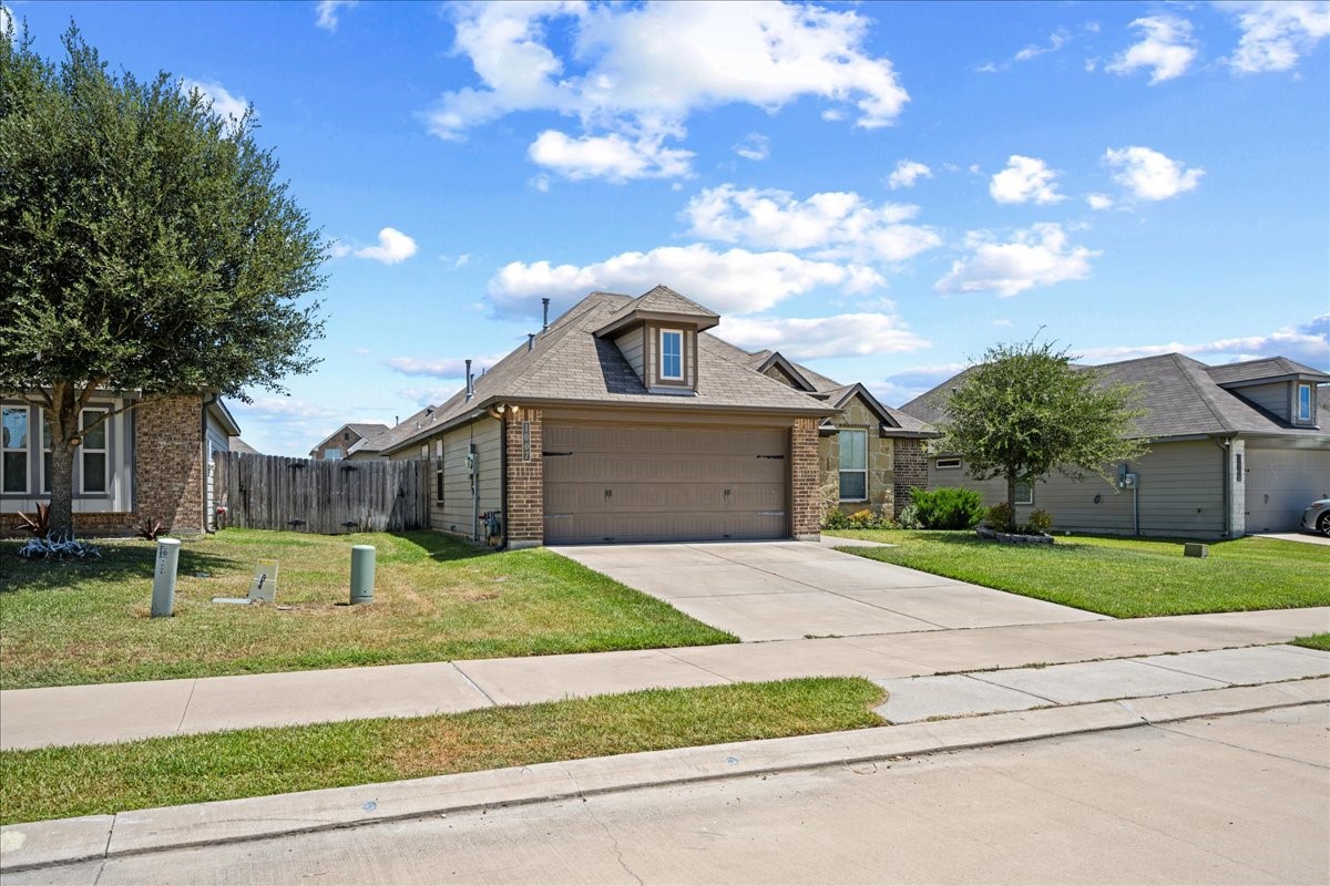 1007 Trellis Pass Property Photo 10