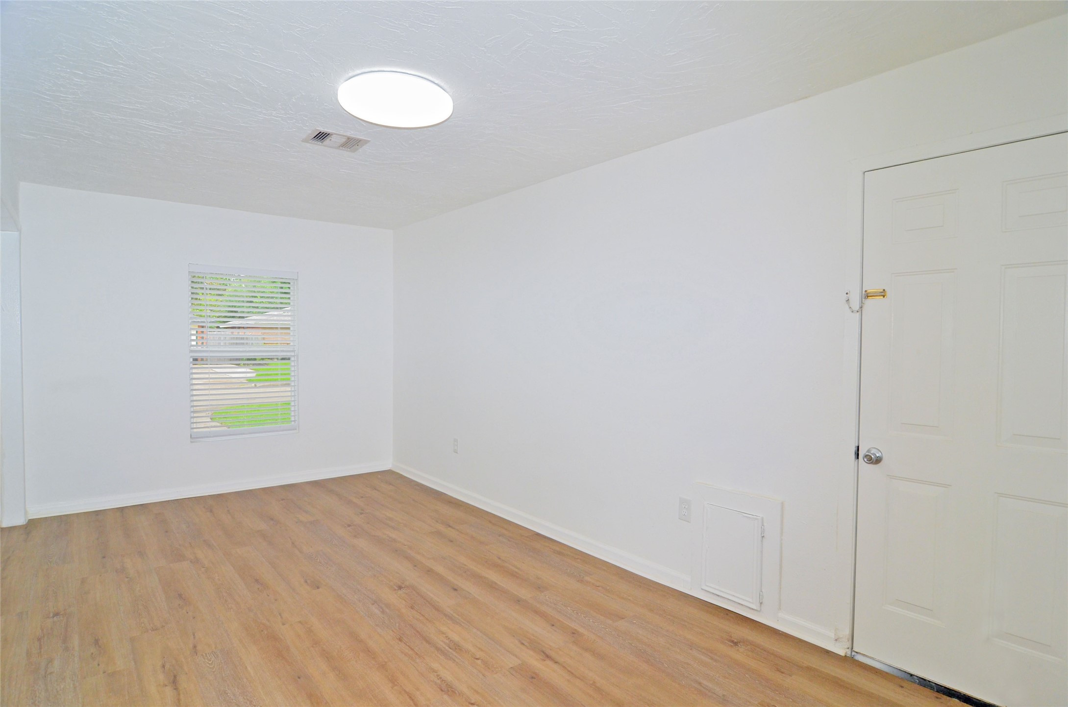 16711 David Glen Drive Property Photo 7