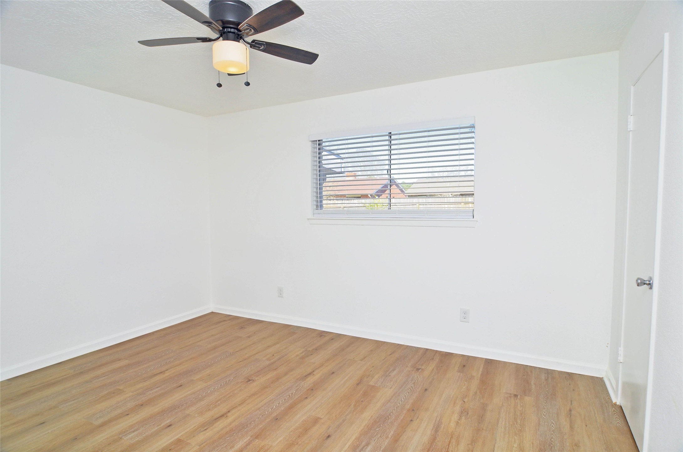 16711 David Glen Drive Property Photo 9