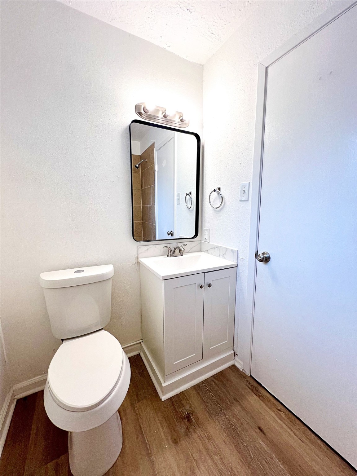 16711 David Glen Drive Property Photo 10