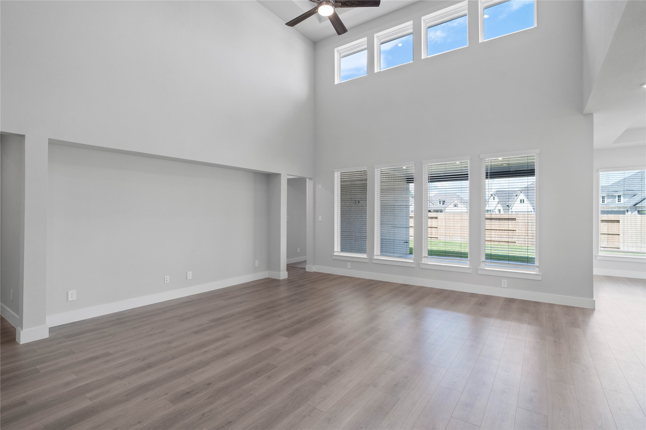 17211 Begonia Bend Drive Property Photo 9