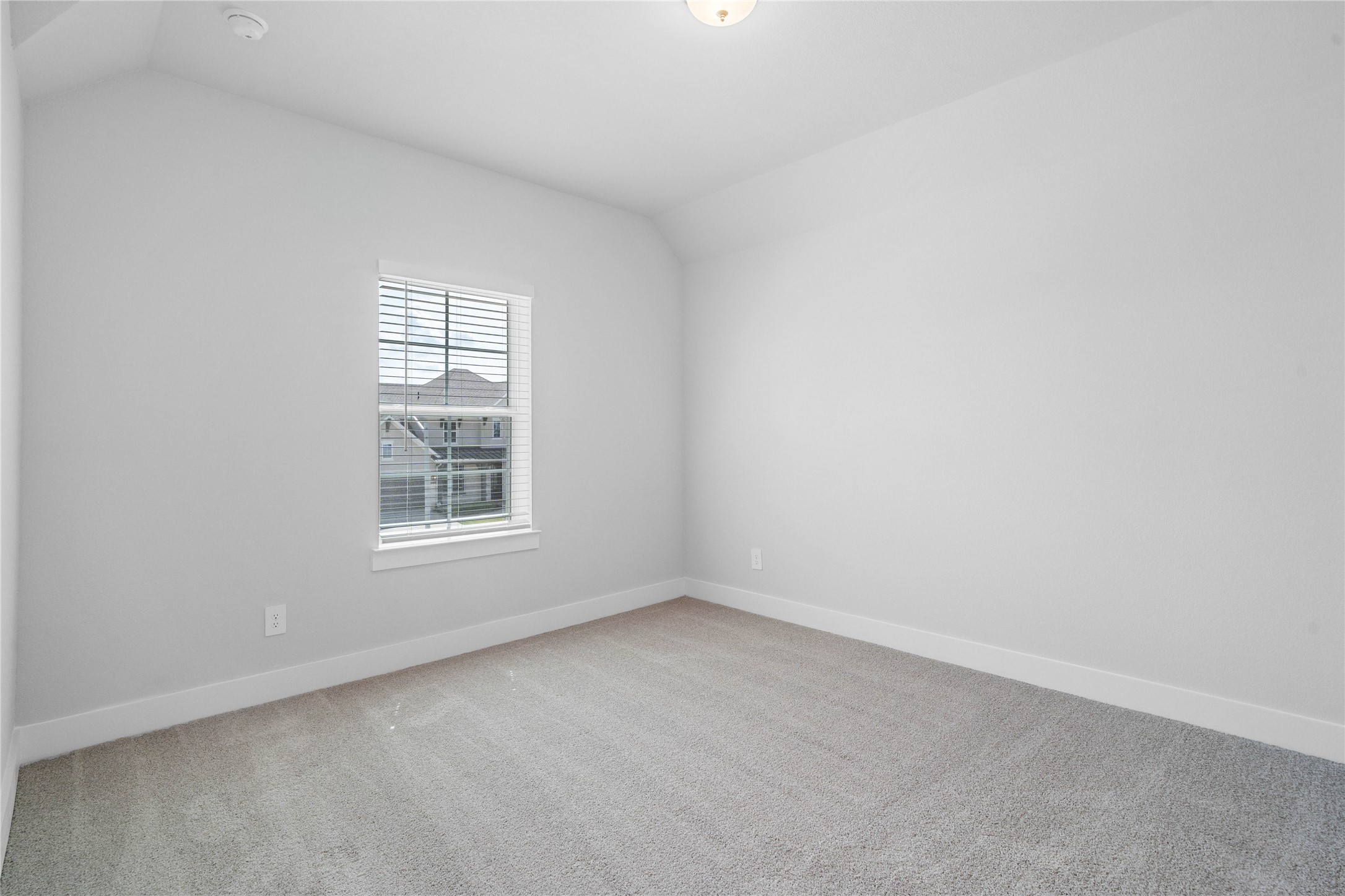 17211 Begonia Bend Drive Property Photo 32