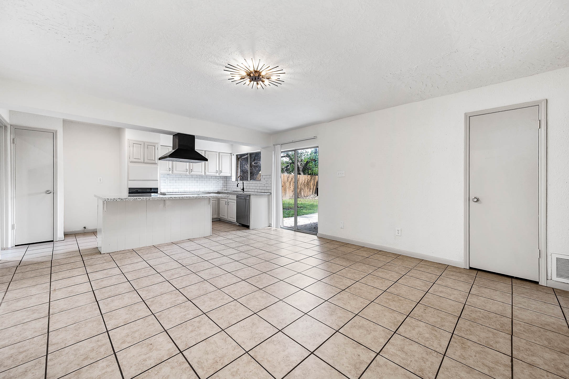 10230 Trade Winds Drive Property Photo 9