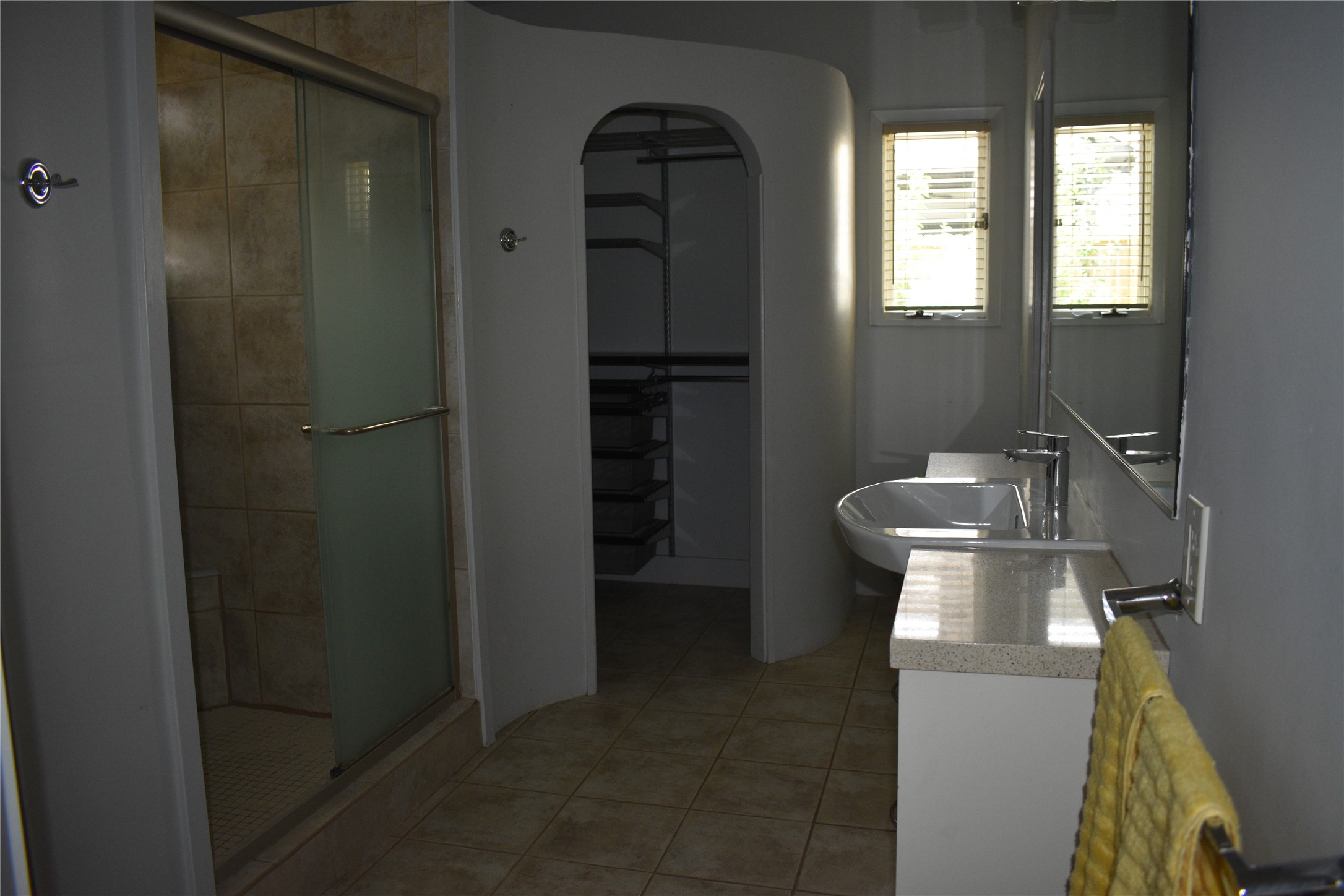 4521 Maple Street Property Photo 8